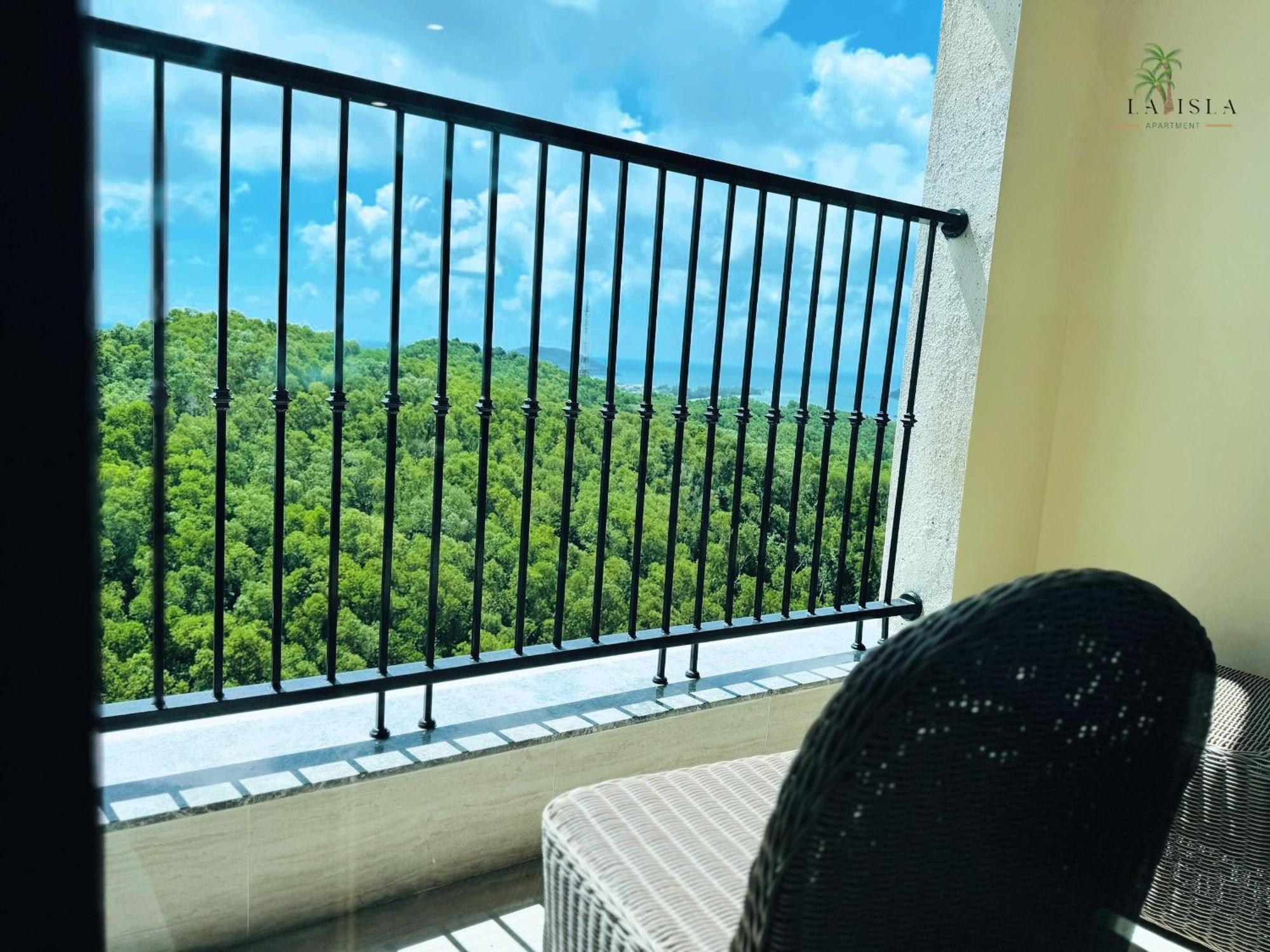 Apartment Fireworks & Ocean Bliss Free Gym, Pool & Beach Phu Quoc