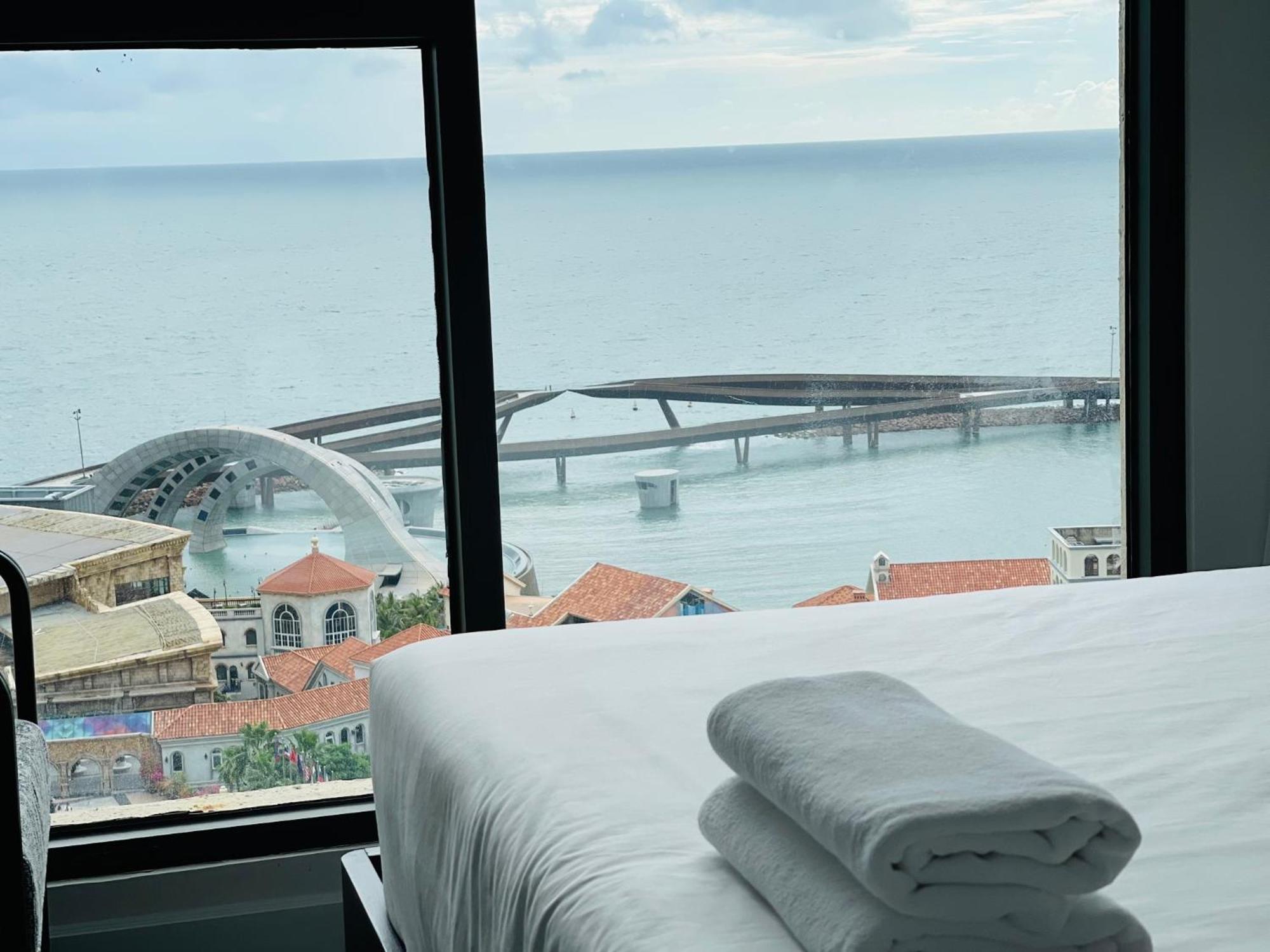 Apartment Fireworks & Ocean Bliss Free Gym, Pool & Beach Phu Quoc