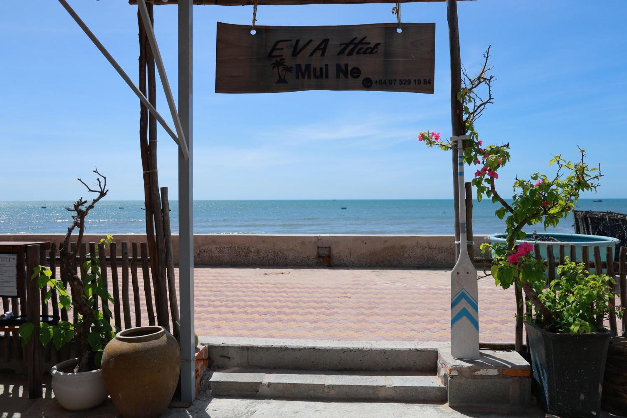 Eva Hut * Mui Ne
