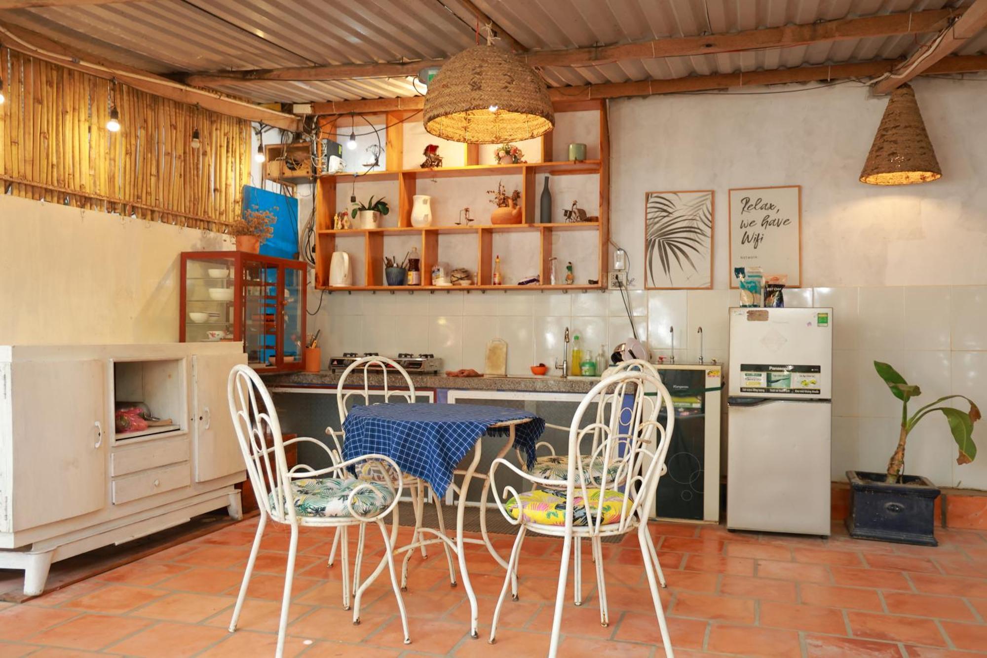 Eva Hut Hostel *