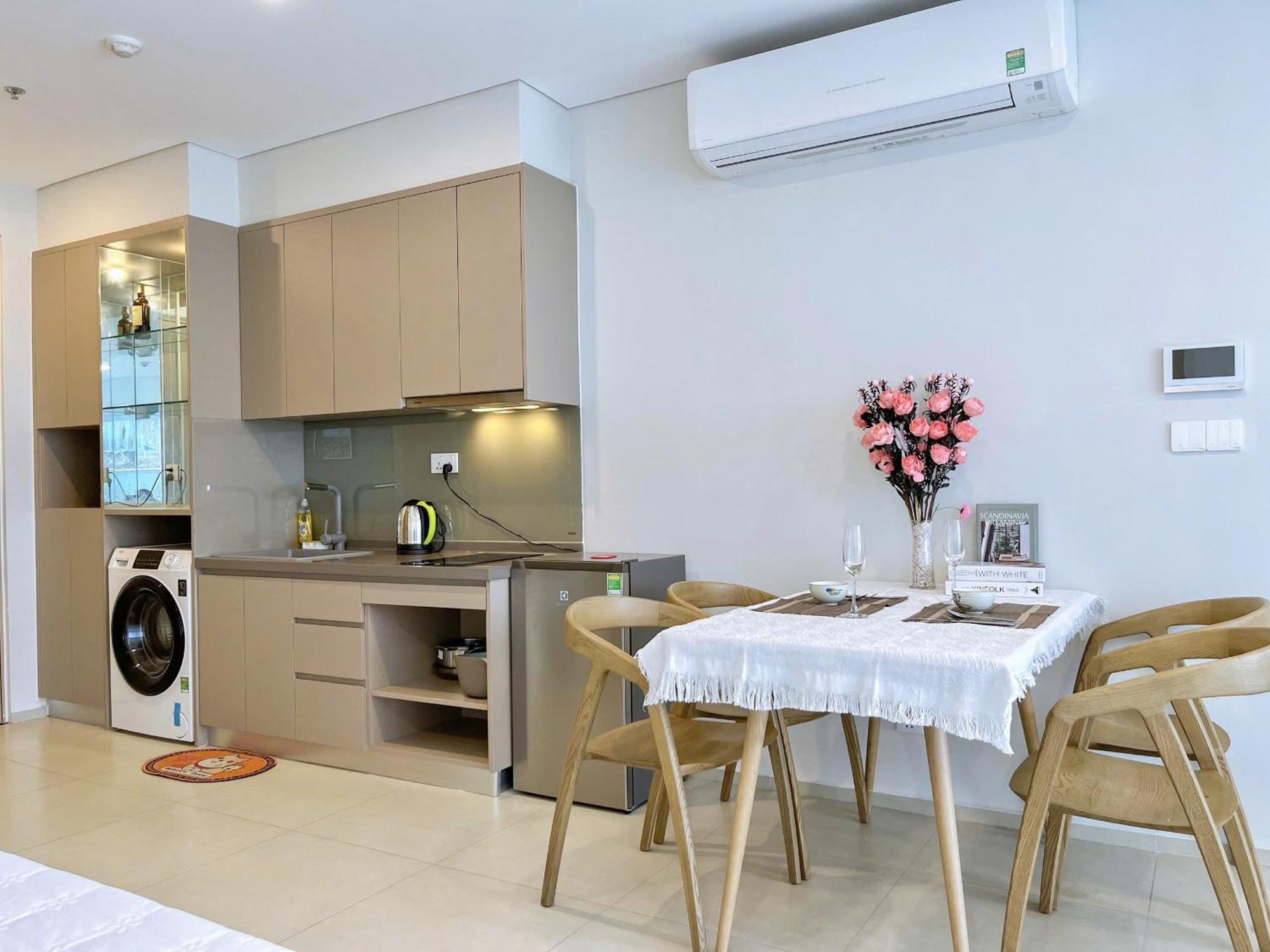 Zozo House - Bai Sau Love hotel *