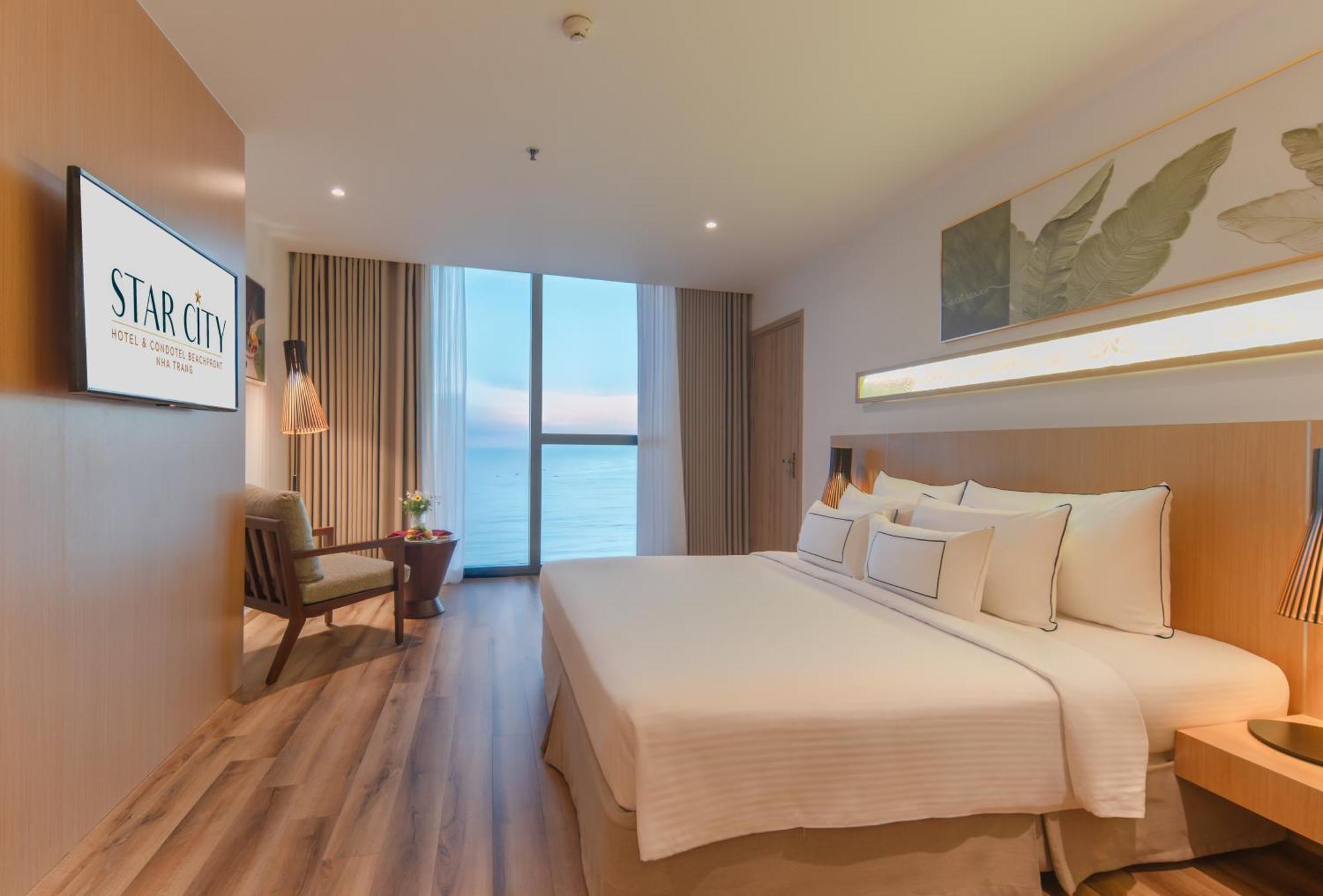 Khách sạn Starcity Hotel&condotel Beachfront