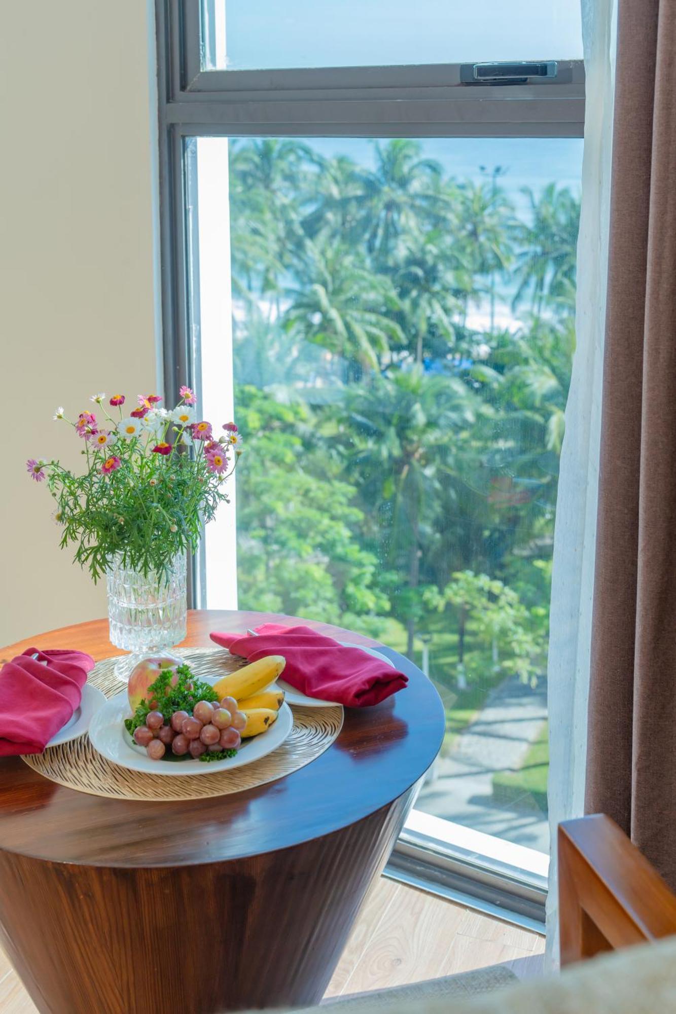 Starcity Hotel&condotel Beachfront Khách sạn Nha Trang