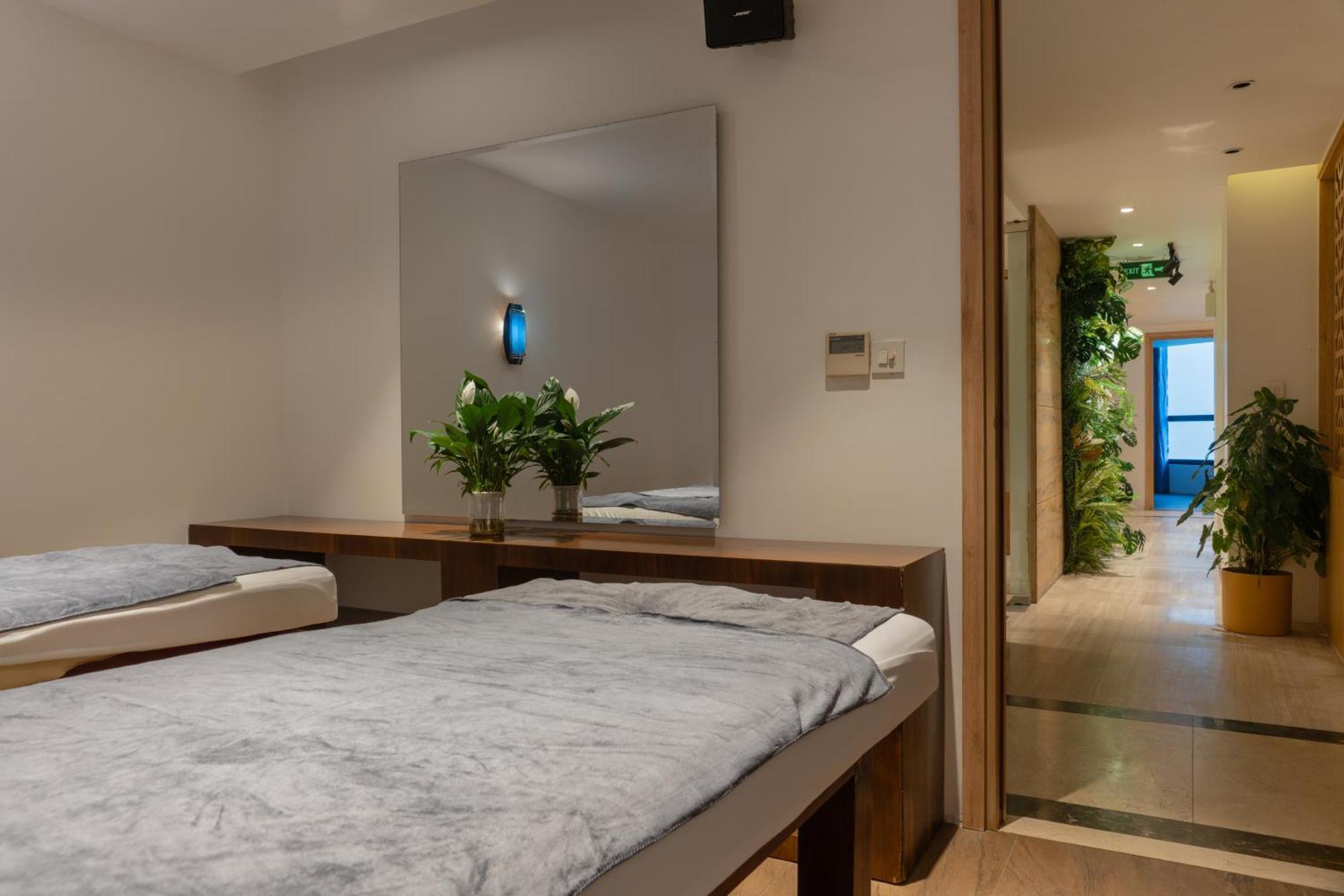 Starcity Hotel&condotel Beachfront Khách sạn