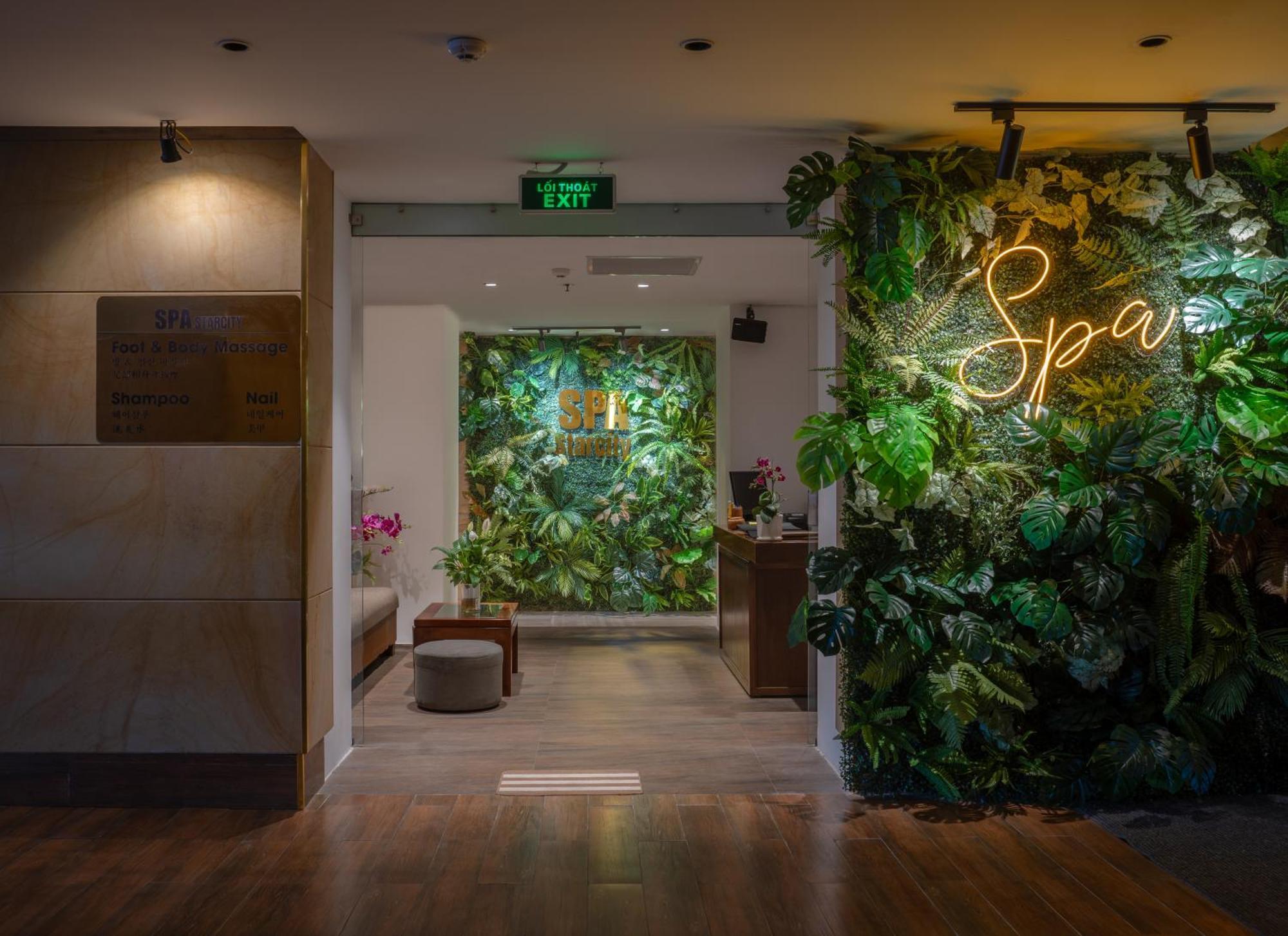 Starcity Hotel&condotel Beachfront 5* Nha Trang