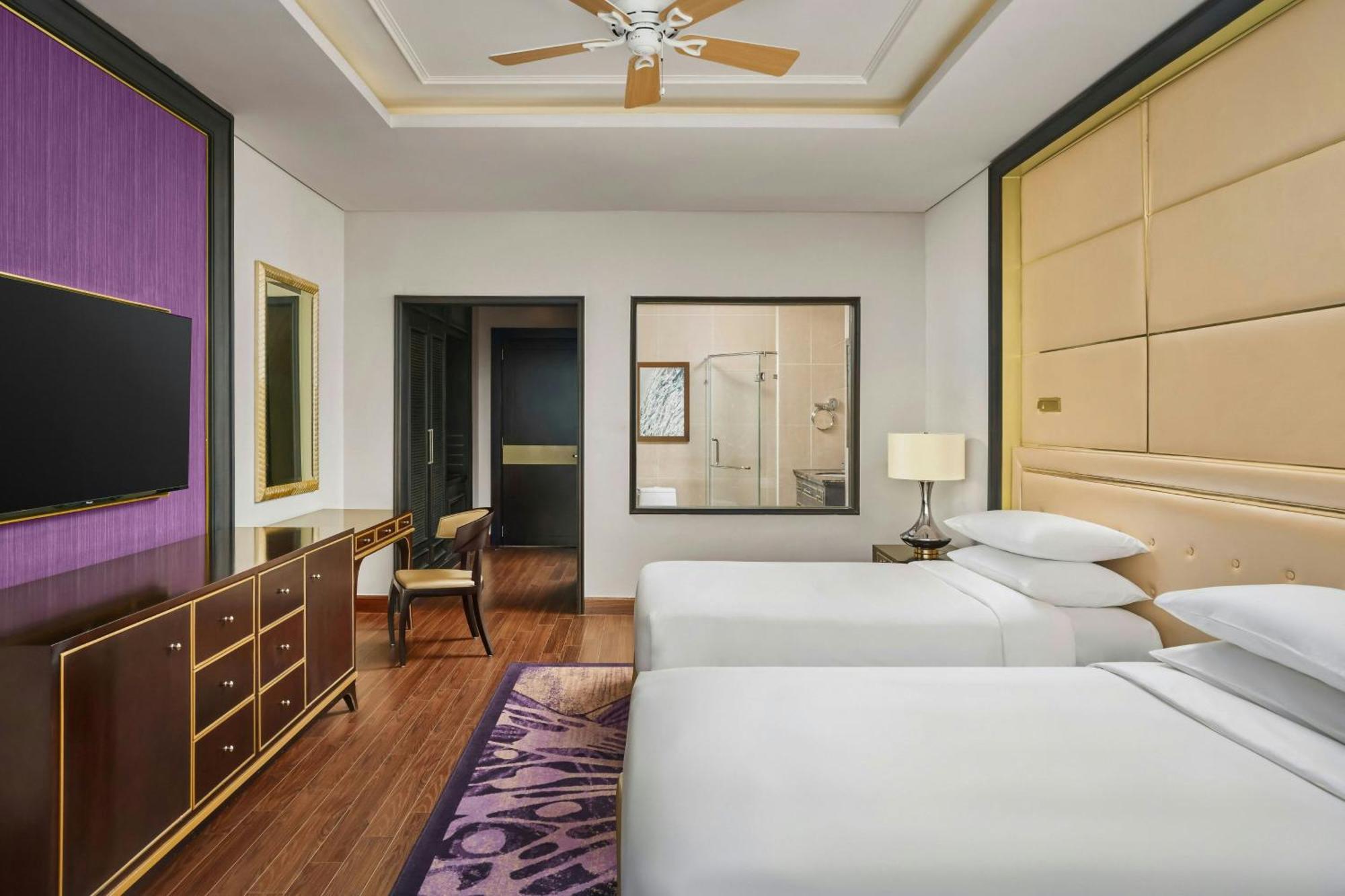 Sheraton Tho Hotel