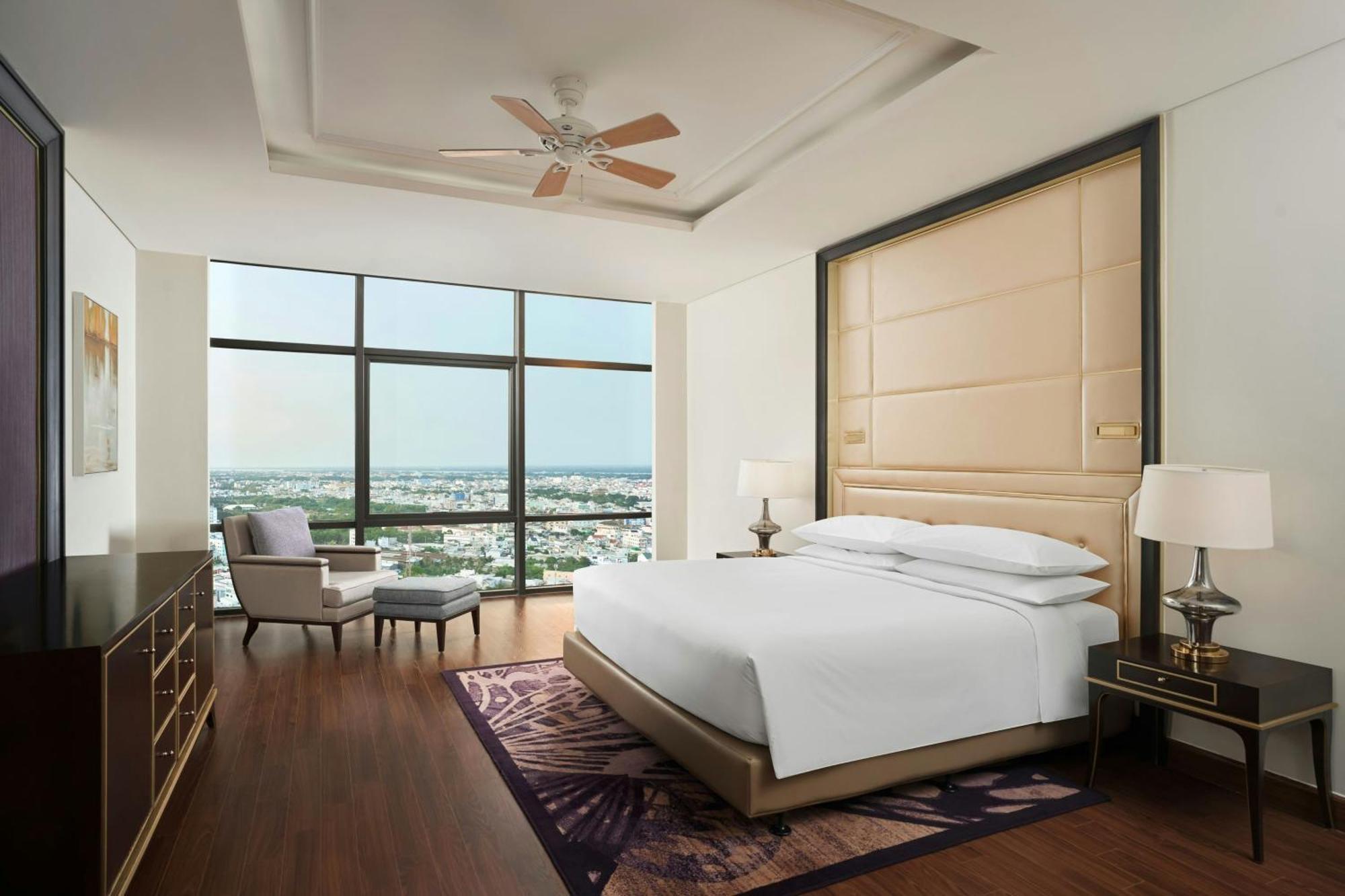 Hotel Sheraton Tho 5*