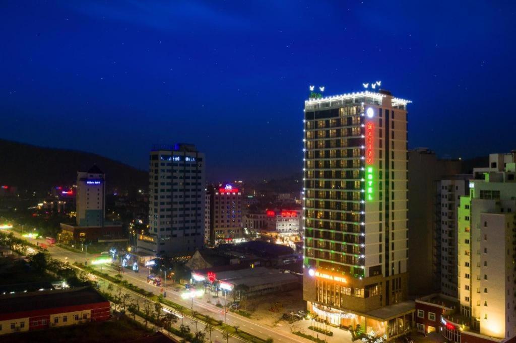 Marina Hotel