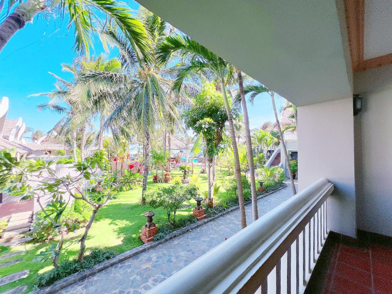 Resort Champa & 4*