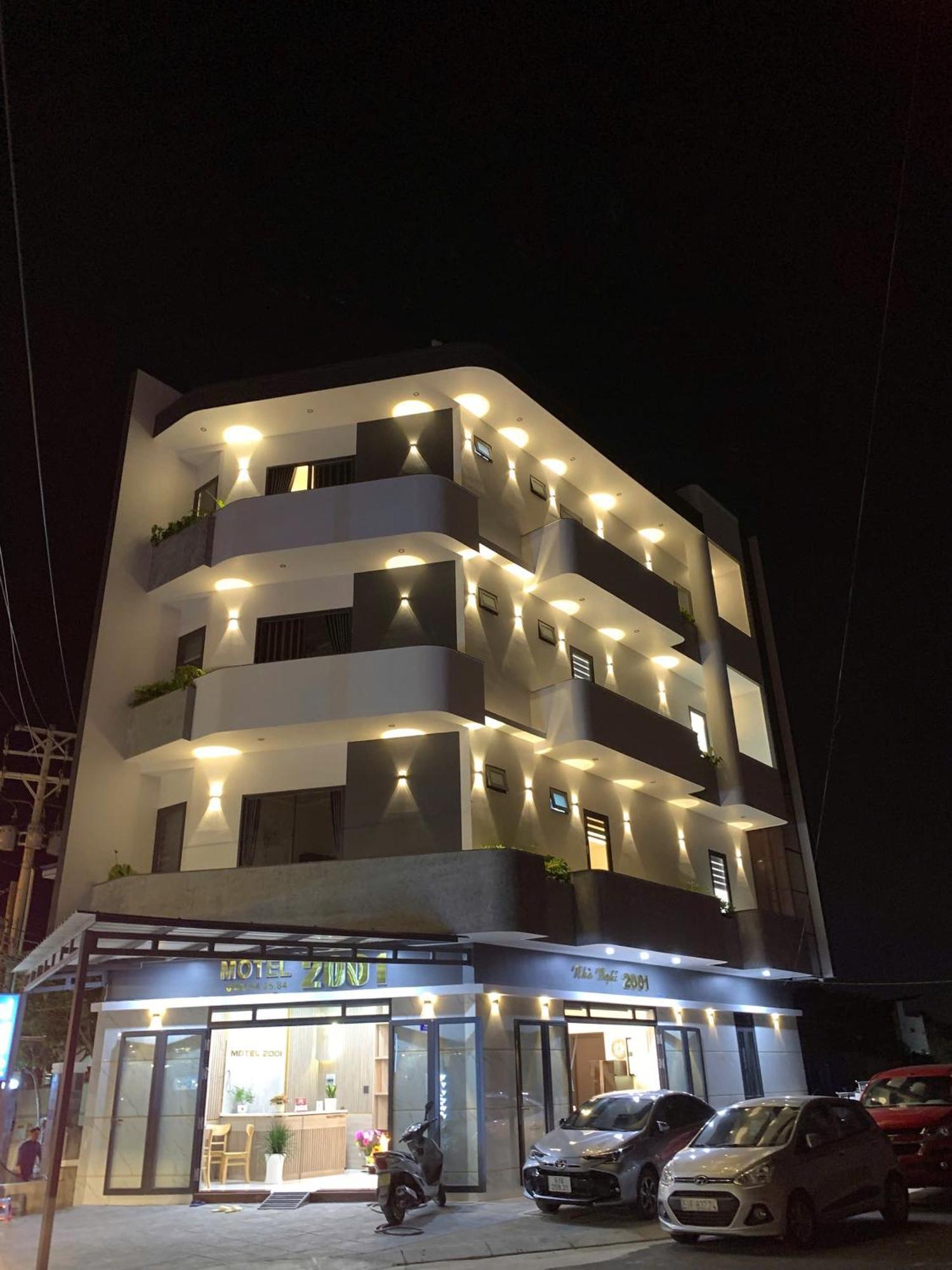 Motel 2001