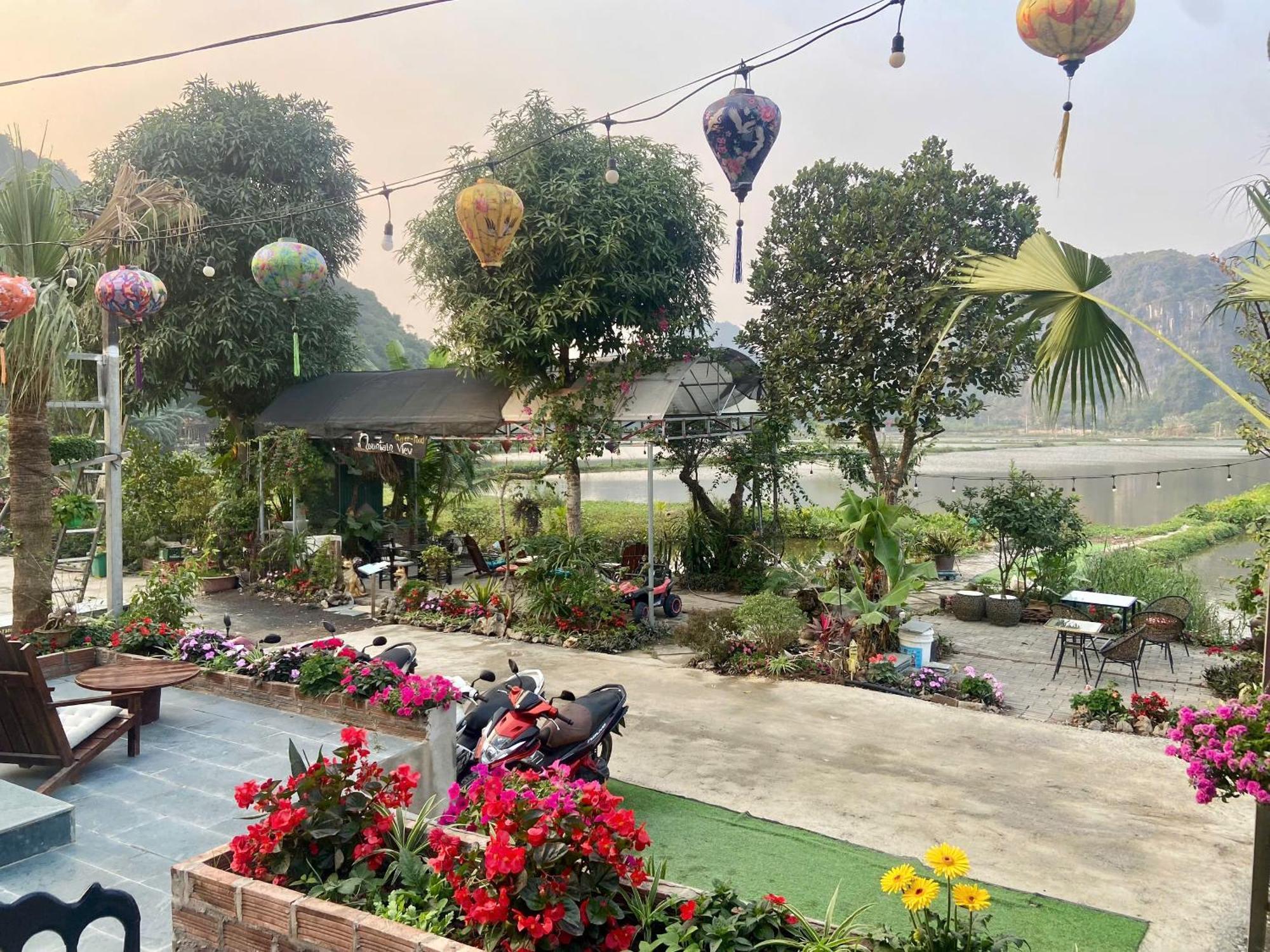 Tam Coc Mountain View Homestay *