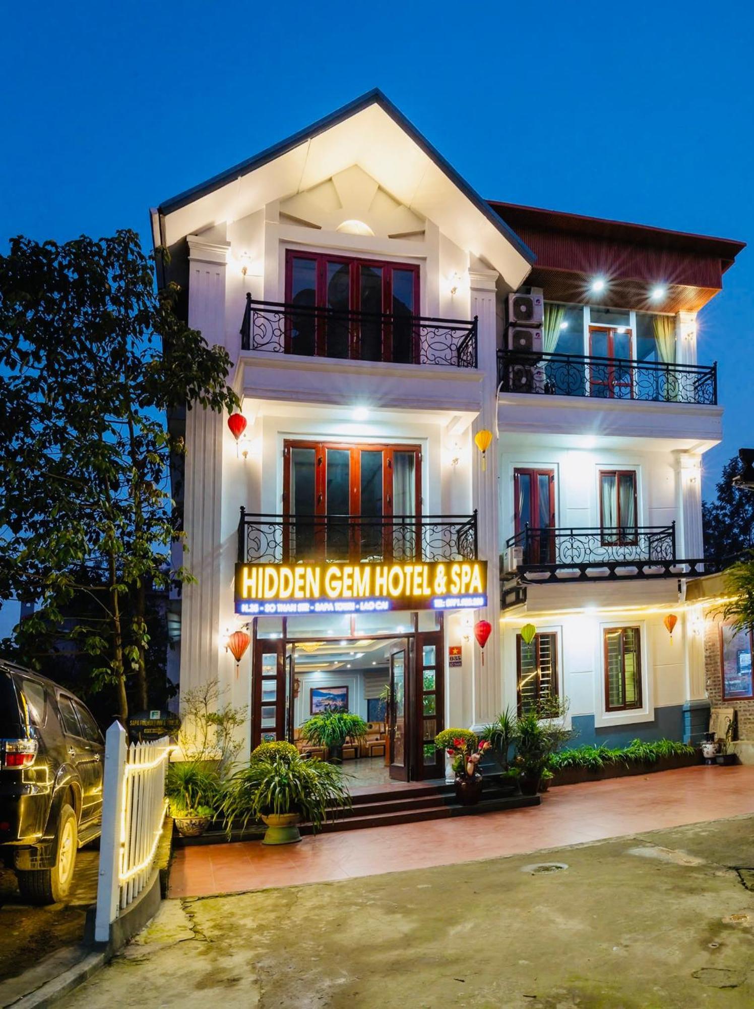 Hidden Gem & Khách sạn 3*