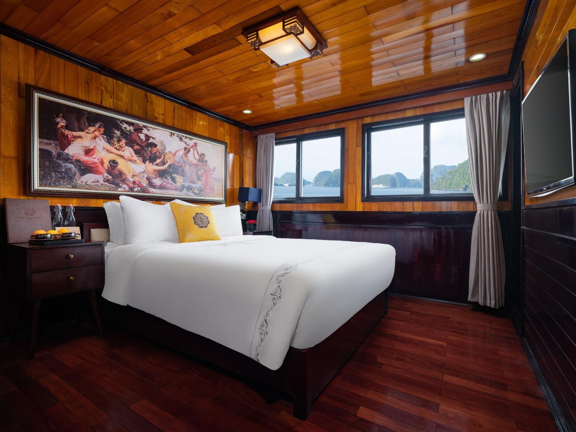 Hera Classic Boutique Cruise Botel Ha Long