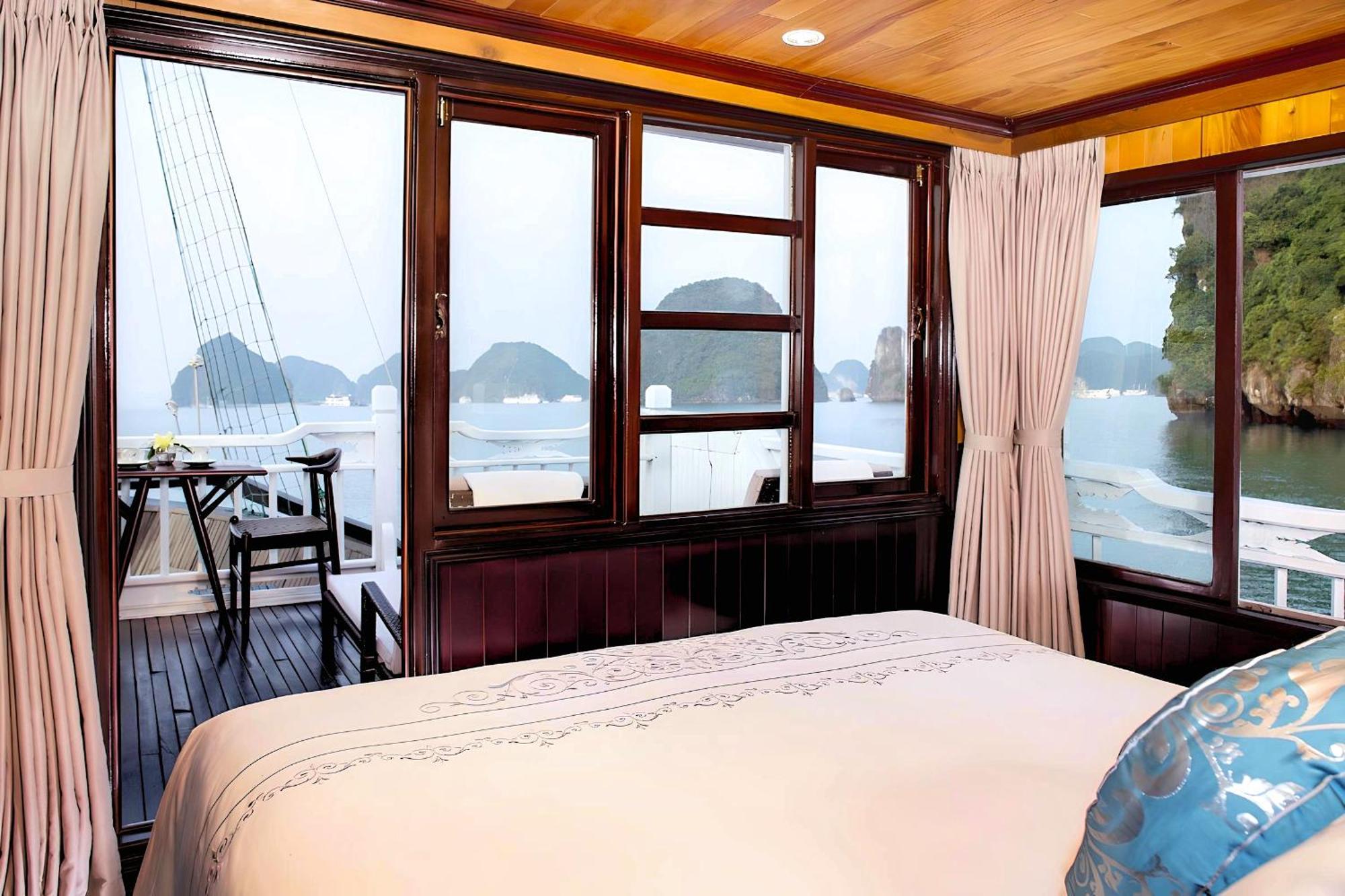 Hera Classic Boutique Cruise *