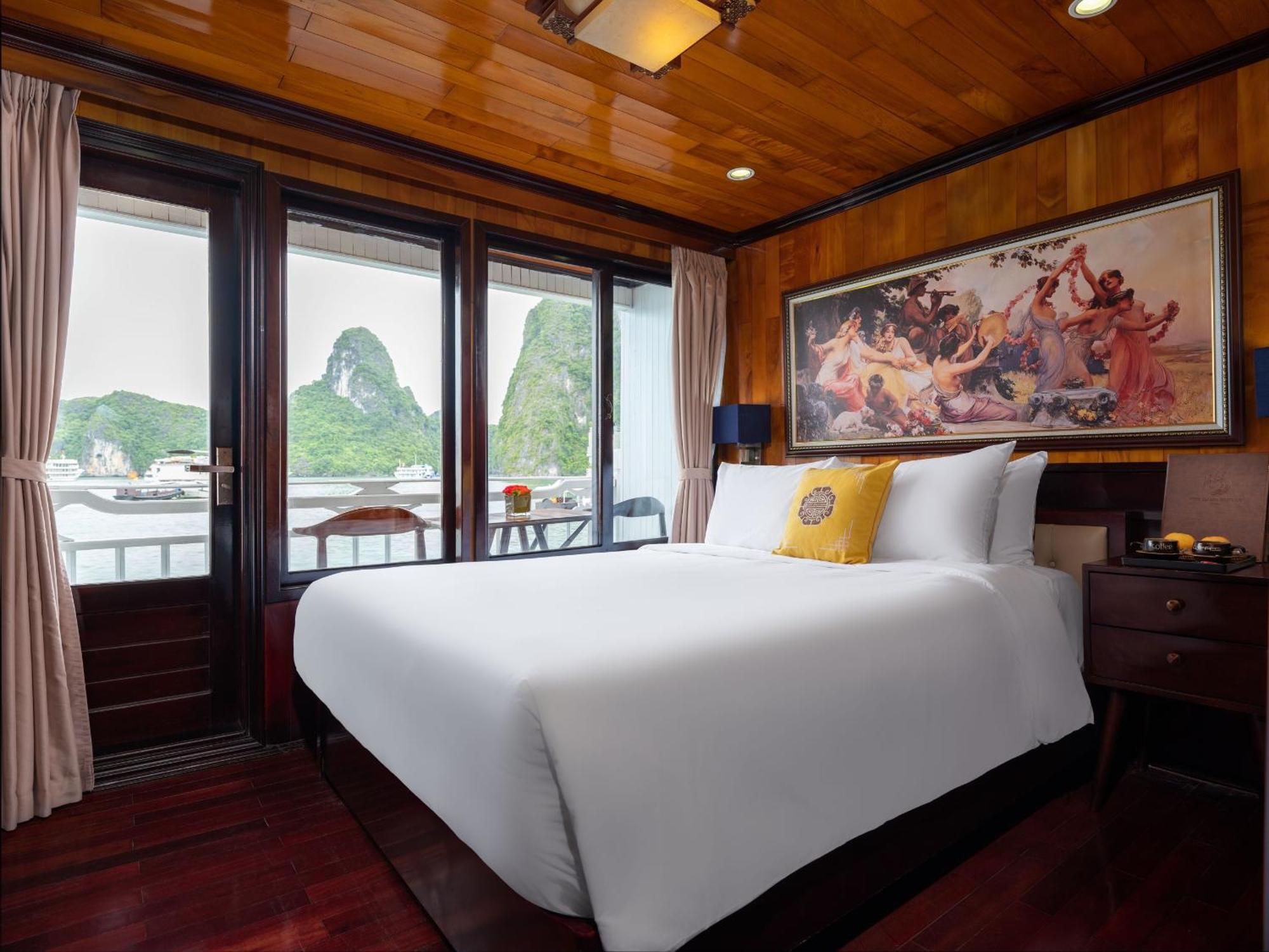 Hera Classic Boutique Cruise *