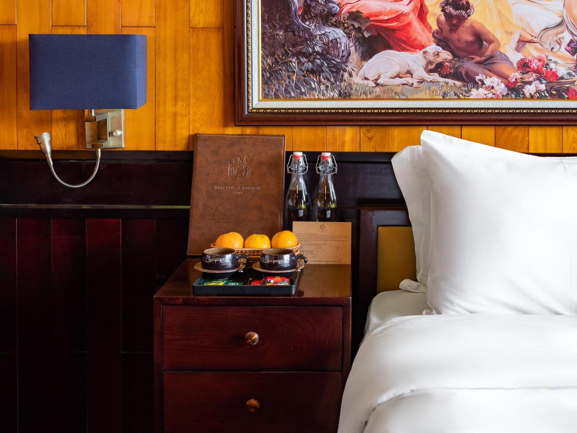 Hera Classic Boutique Cruise Botel