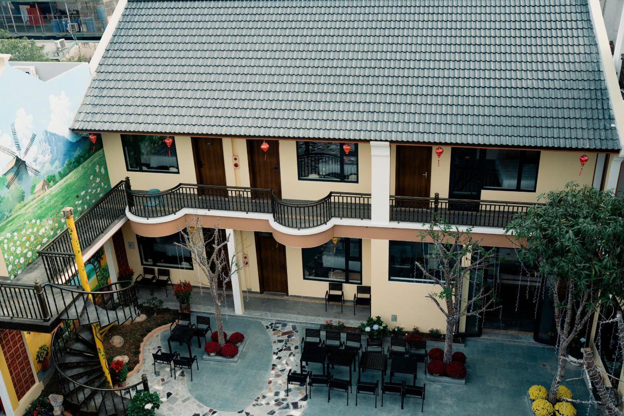 Tam Coc Center Luxury Hotel