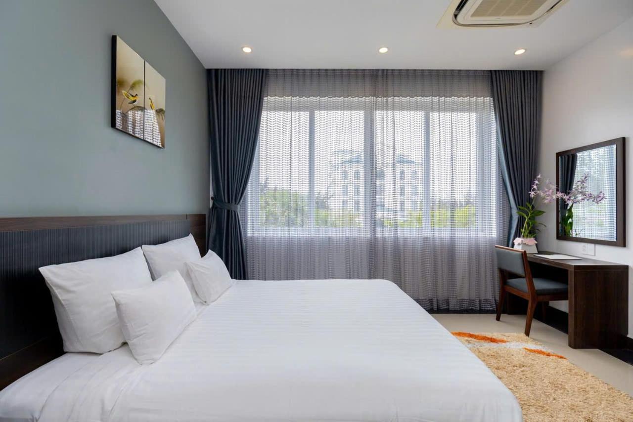 Huyen Sam * Vung Tau