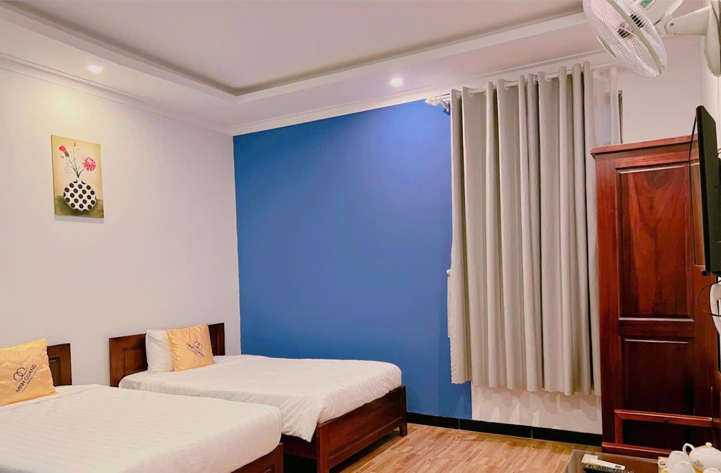 Khach San Minh Quang Hotel