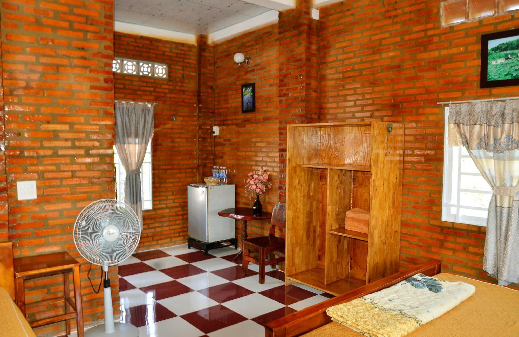 Homestay Bosa - Mekong Riverside *