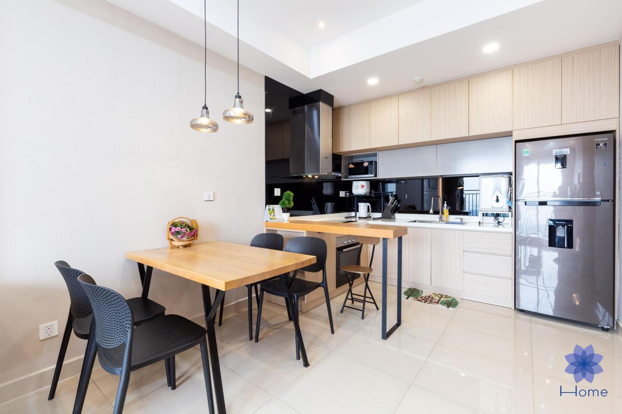Home, Cosy&luxury - 5mins To Airport, Free Pool&gym, Airport Pick Up Service Apartment Ho-Chi-Minh-Stadt
