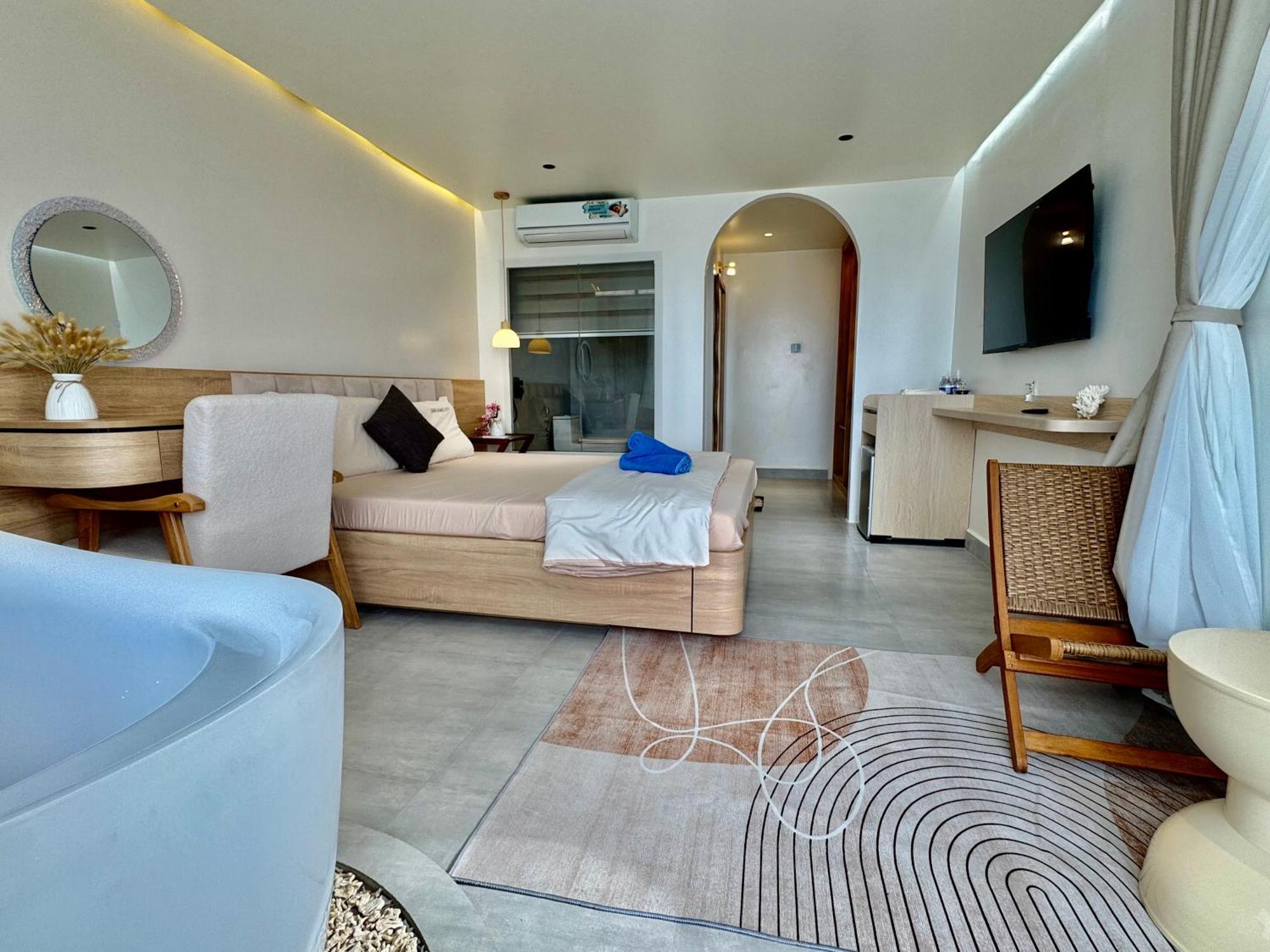 Dai Duong View Bien Dao Phu Quy Holiday home *