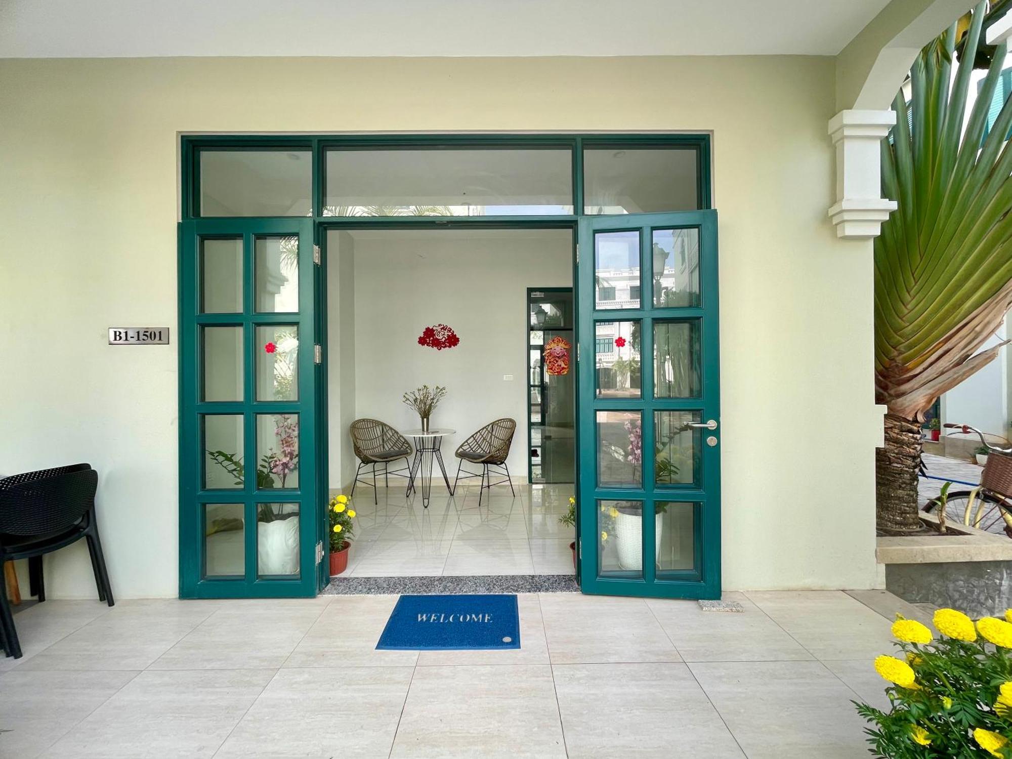 The Costis Hotel