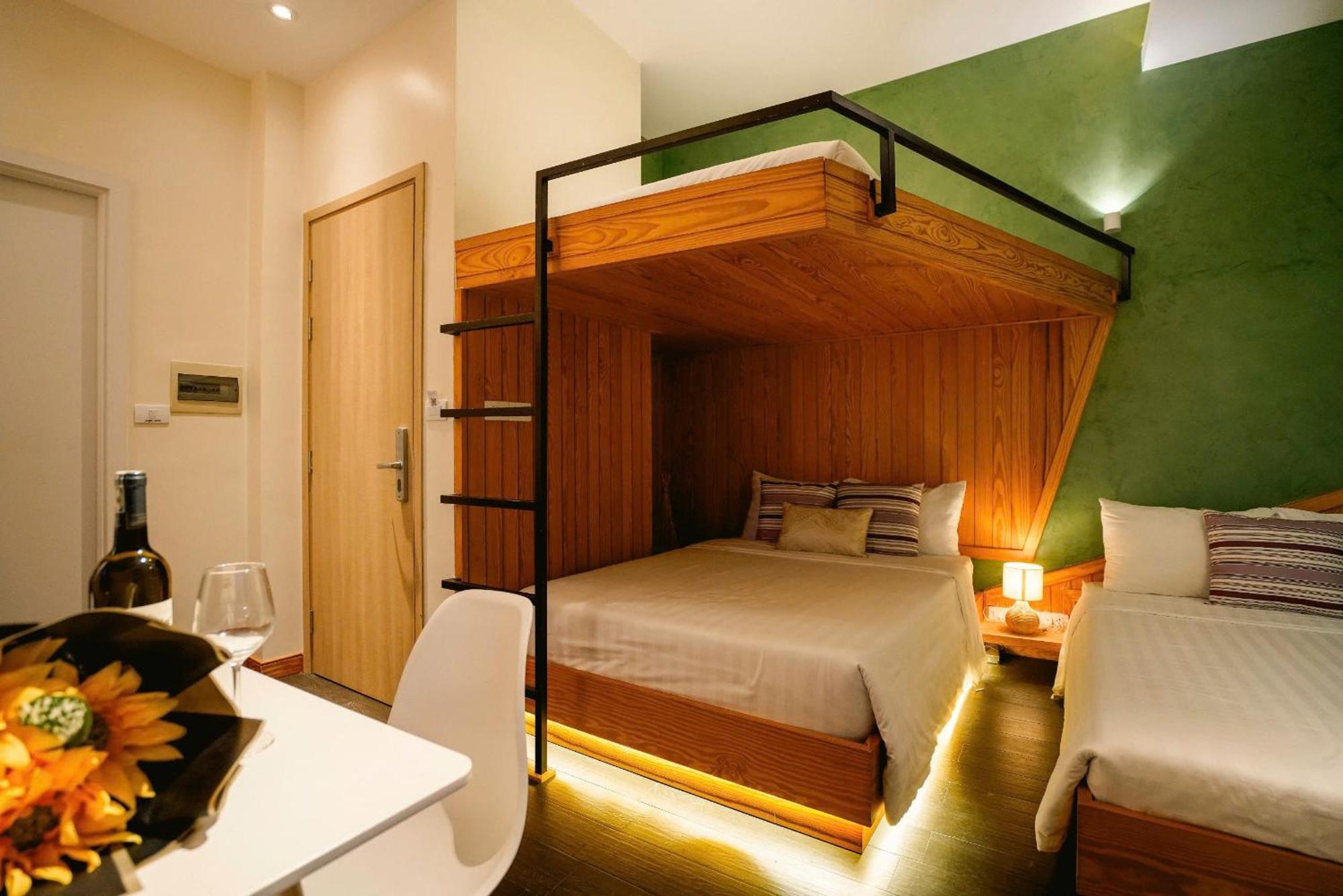 Hanoi Amsterdam Art Aparthotel