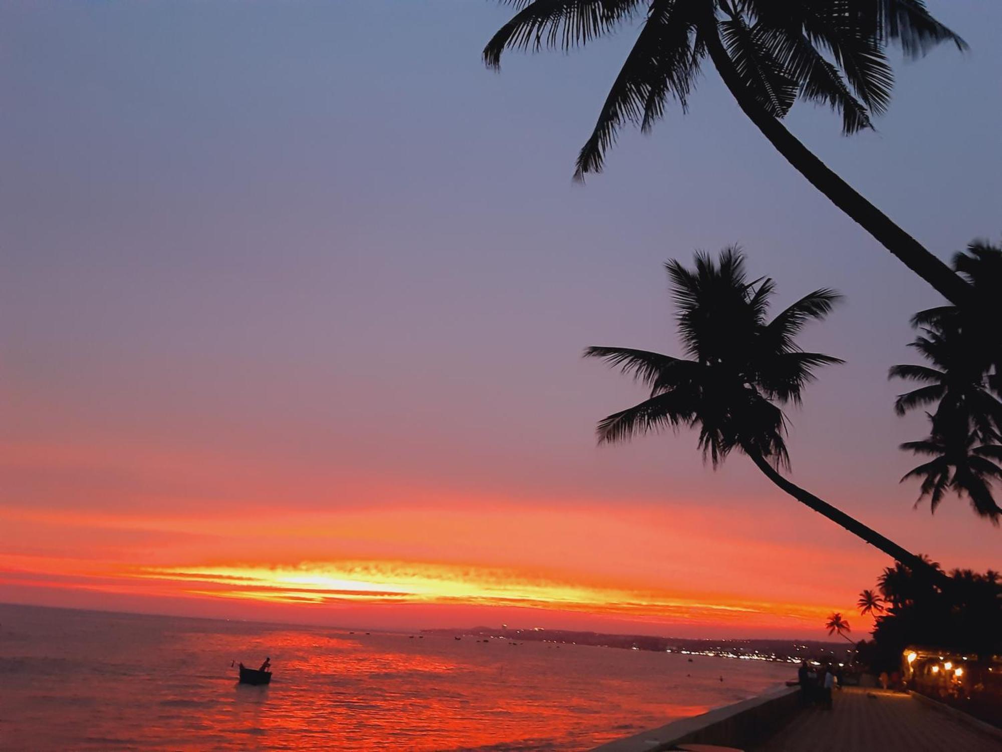 Bonnie Beachside Lodge *