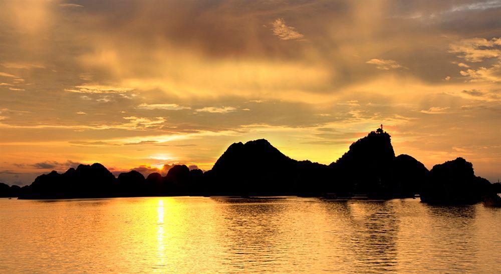 Hotel Glory Premium Cruises 4*