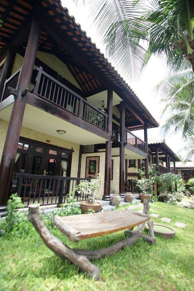 Resort Lotus Village