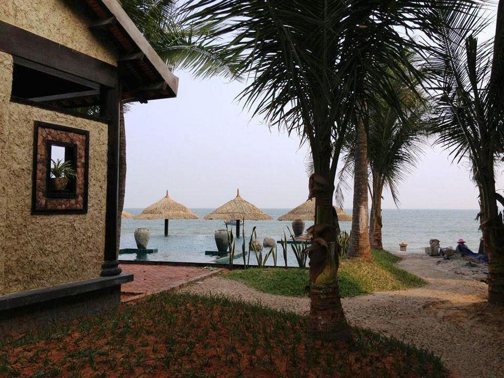 Lotus Village Resort Mũi Né