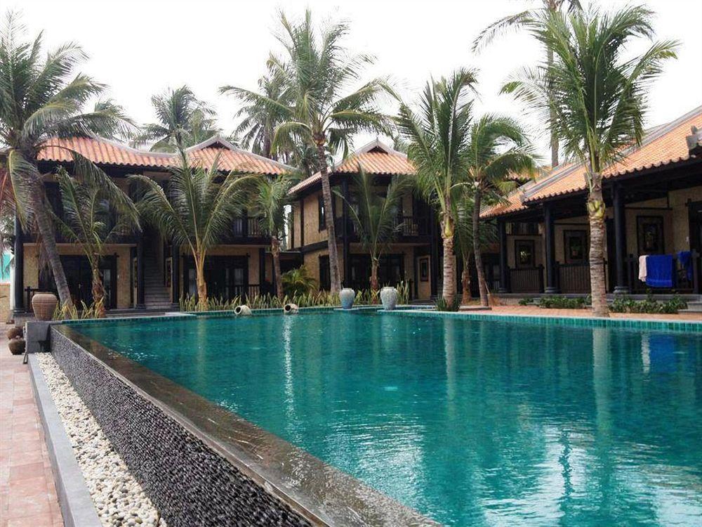 Lotus Village Resort Mũi Né