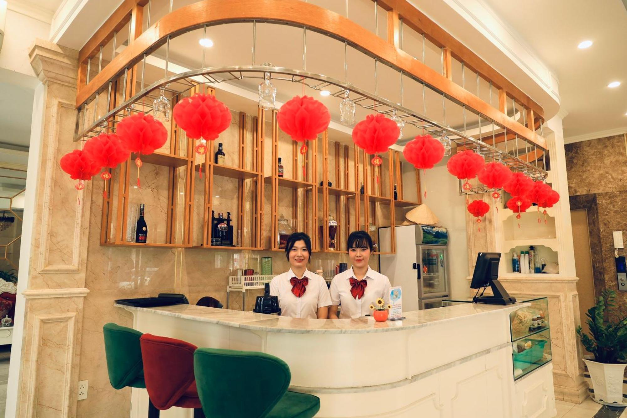 New Khách sạn