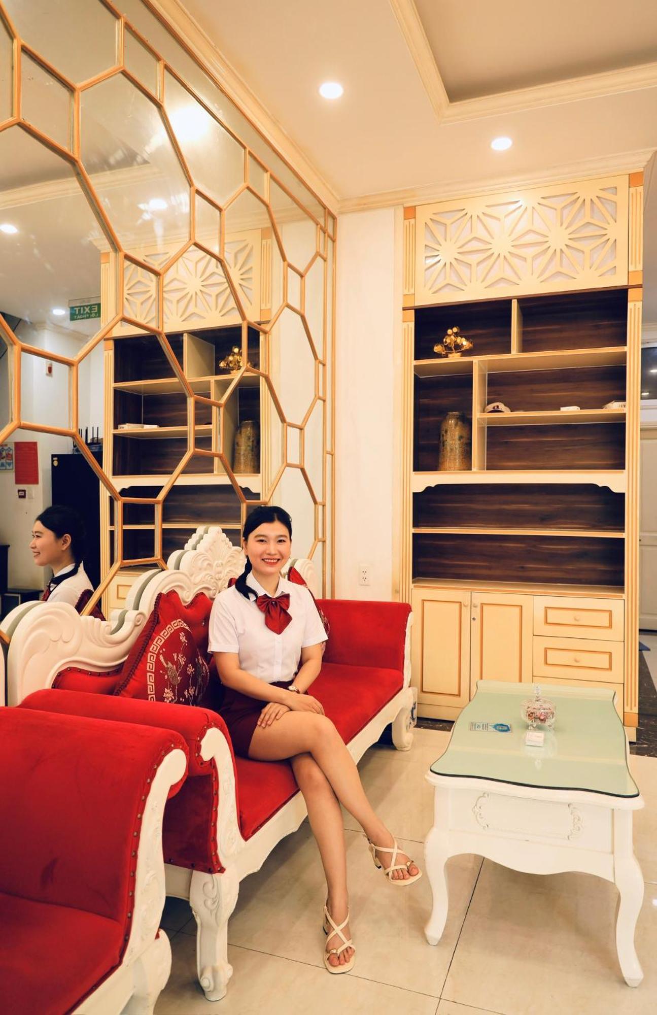 New Khách sạn 2*