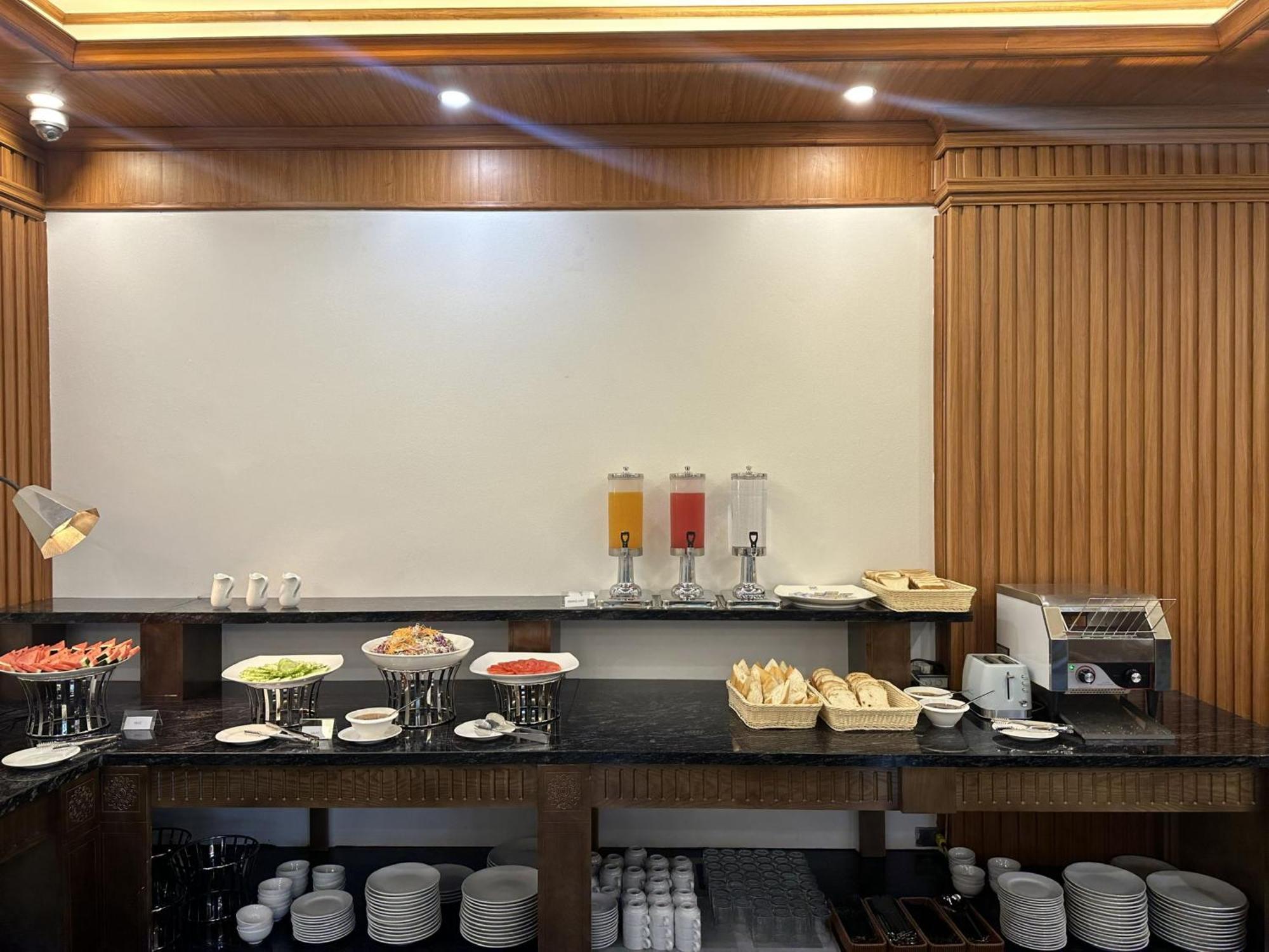Tam Coc Center Luxury & 3*