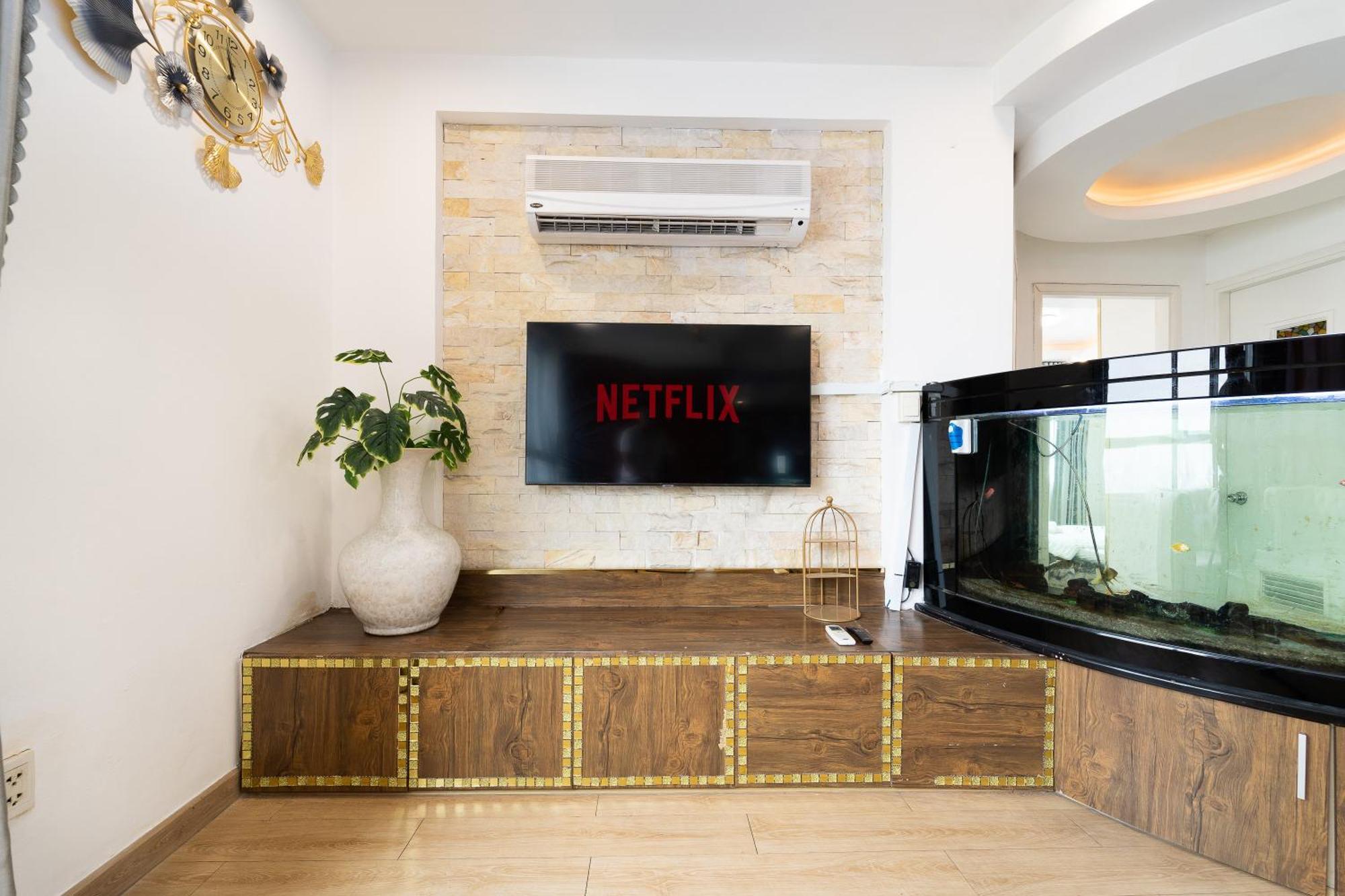 White Penthouse-rooftop Pool Private -central Ho Chi Minh City