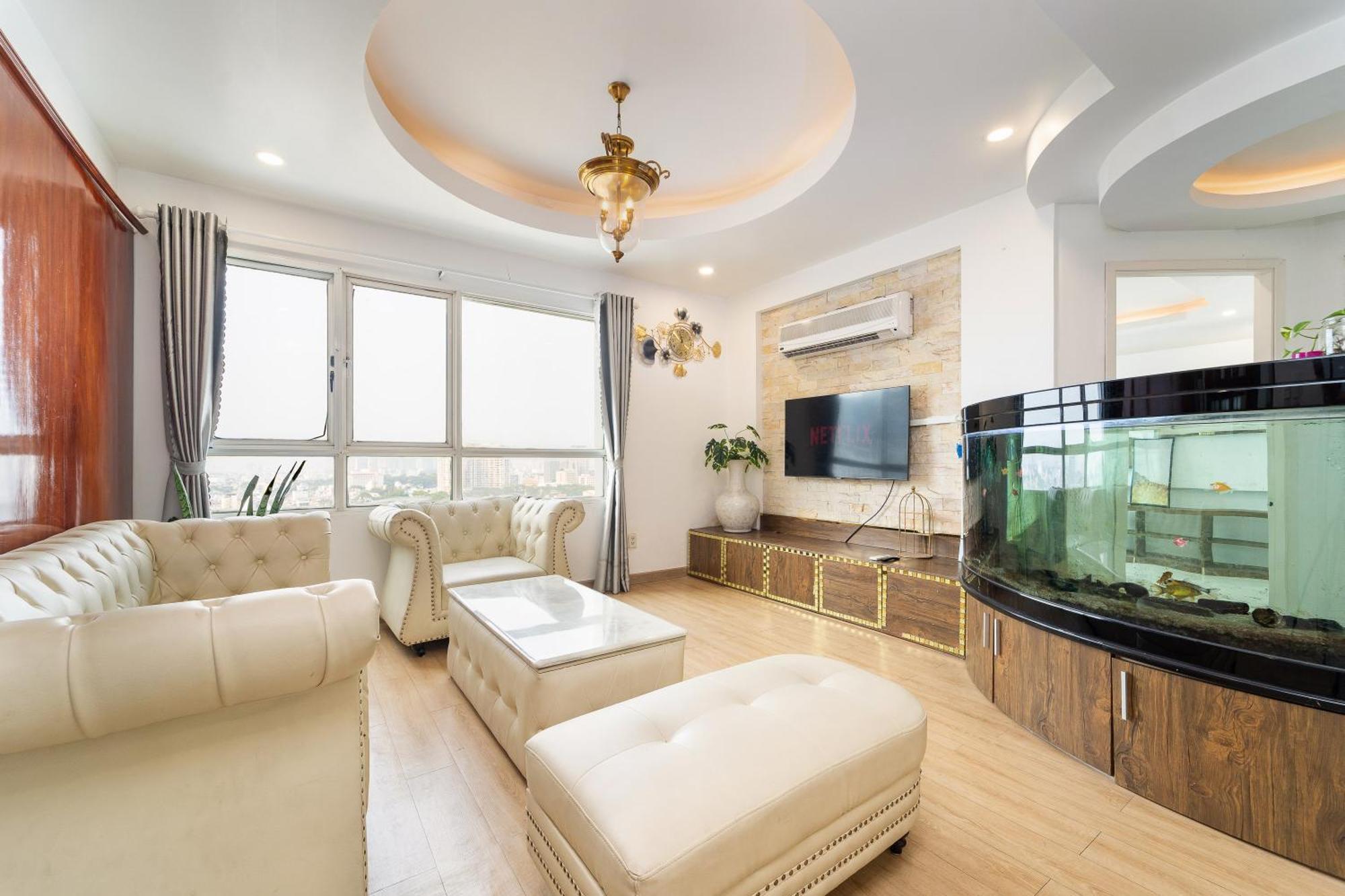 White Penthouse-rooftop Pool Private -central Apartment *