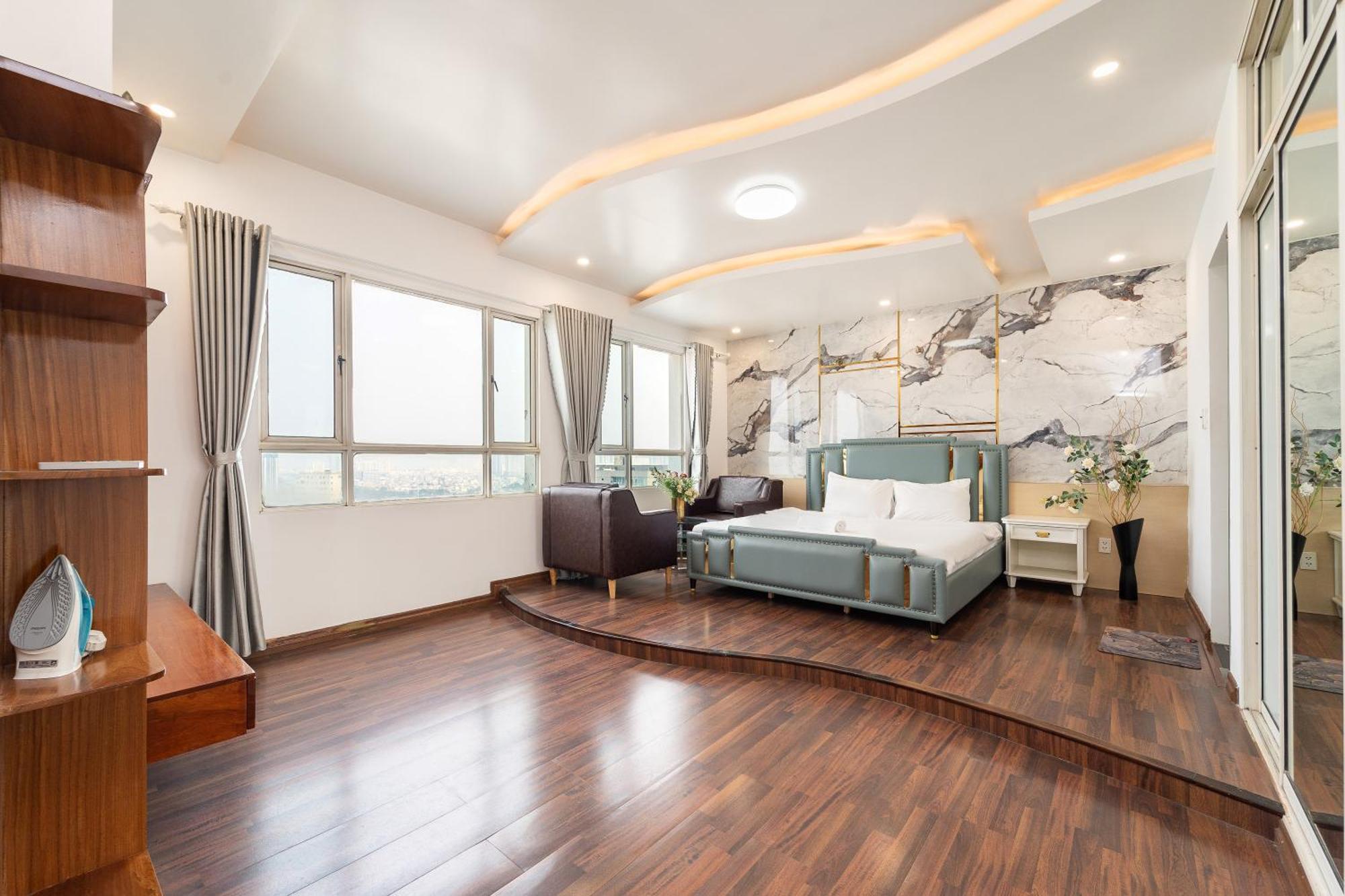 White Penthouse-rooftop Pool Private -central Ho Chi Minh City