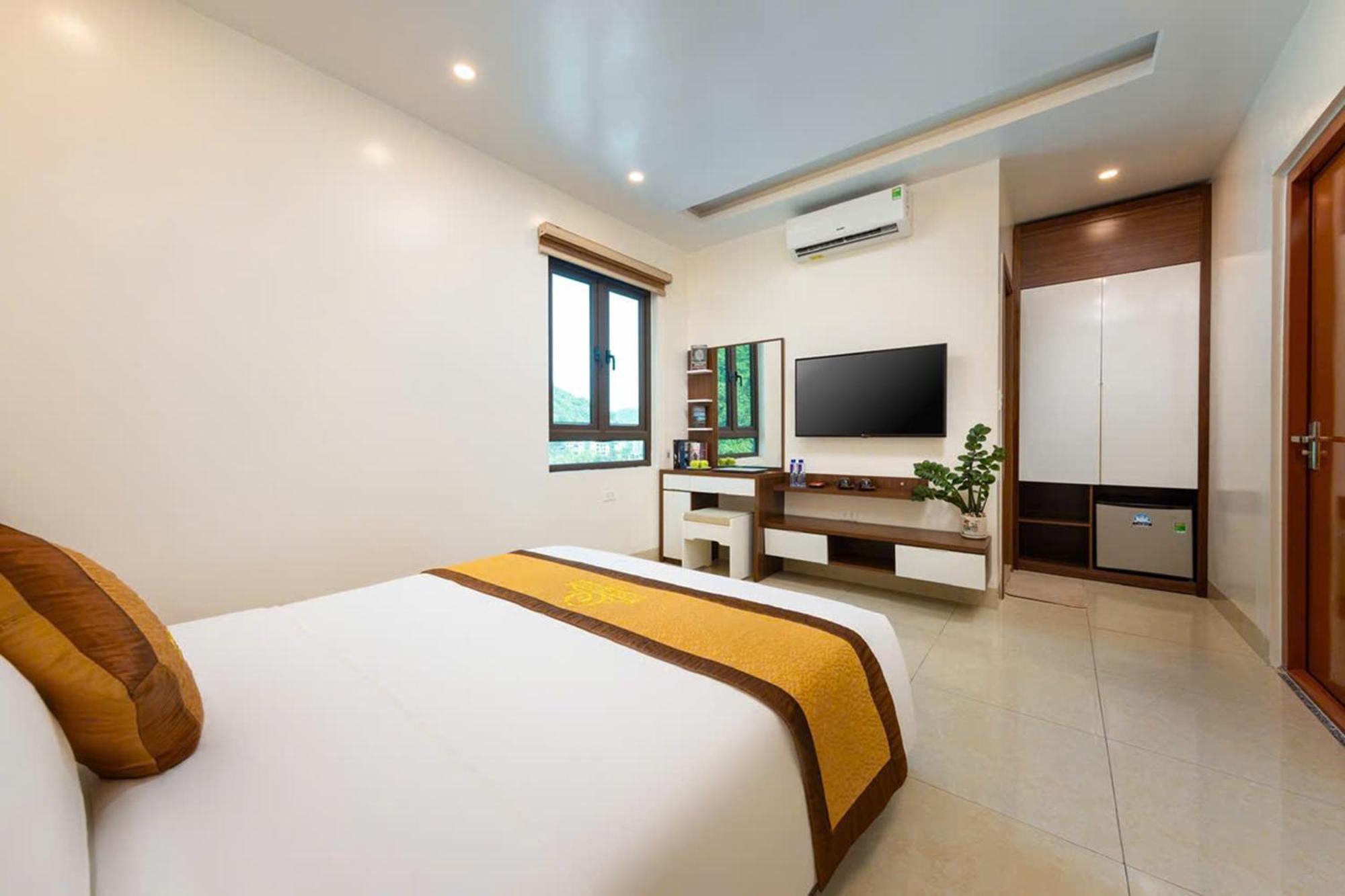 Tung Quang Hotel