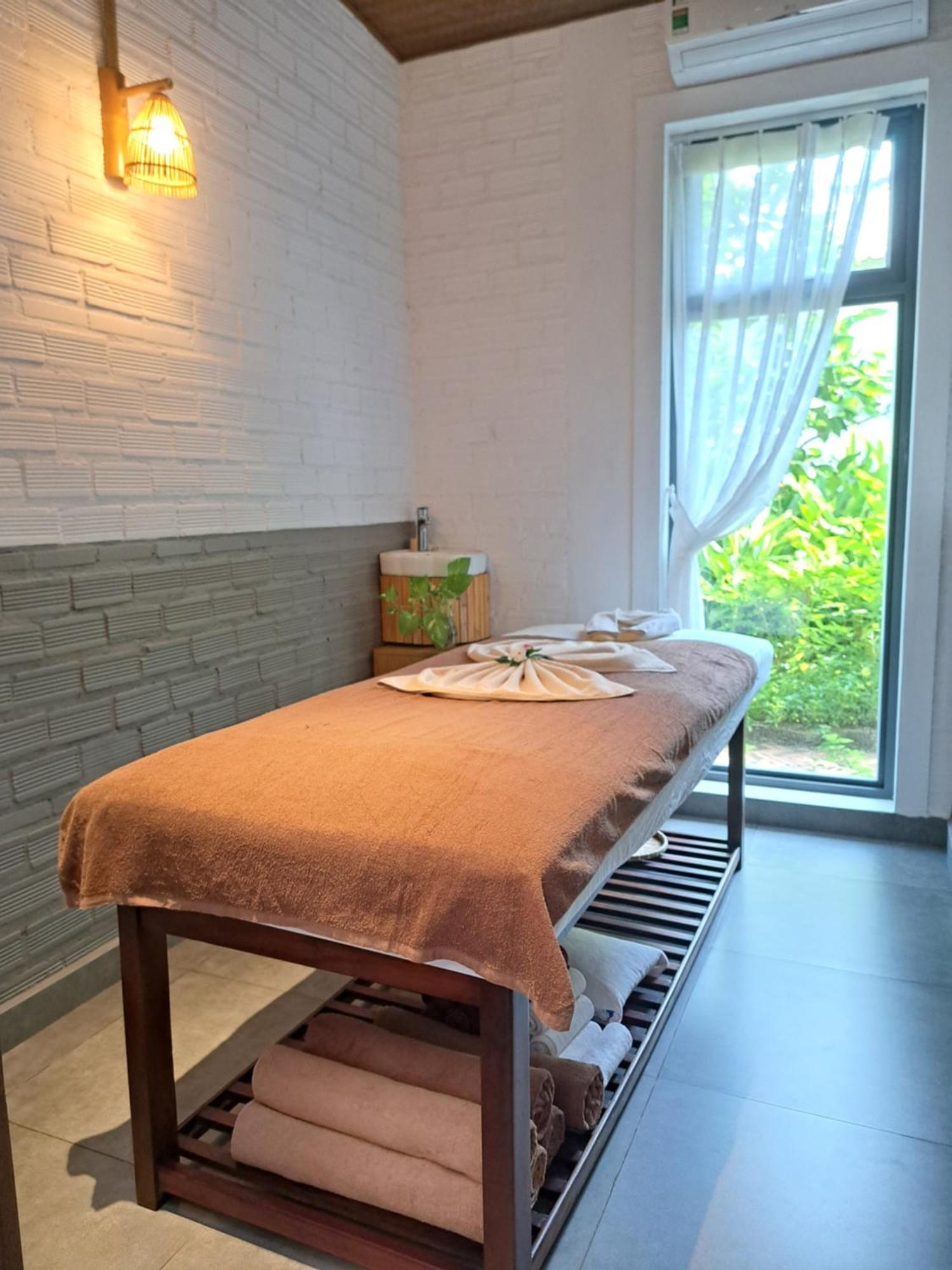 Hotel Golden Lotus &