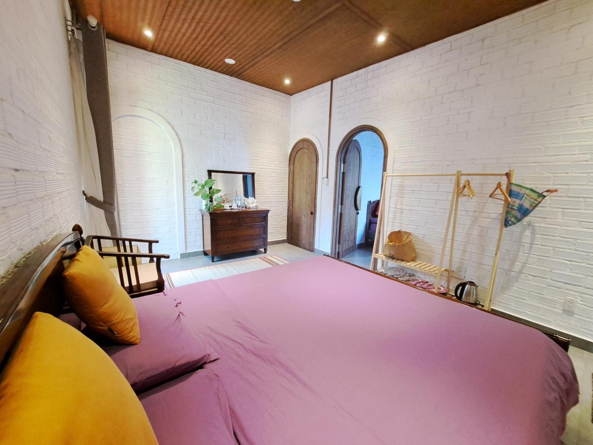 Golden Lotus & Hotel Ap Thien Phuoc