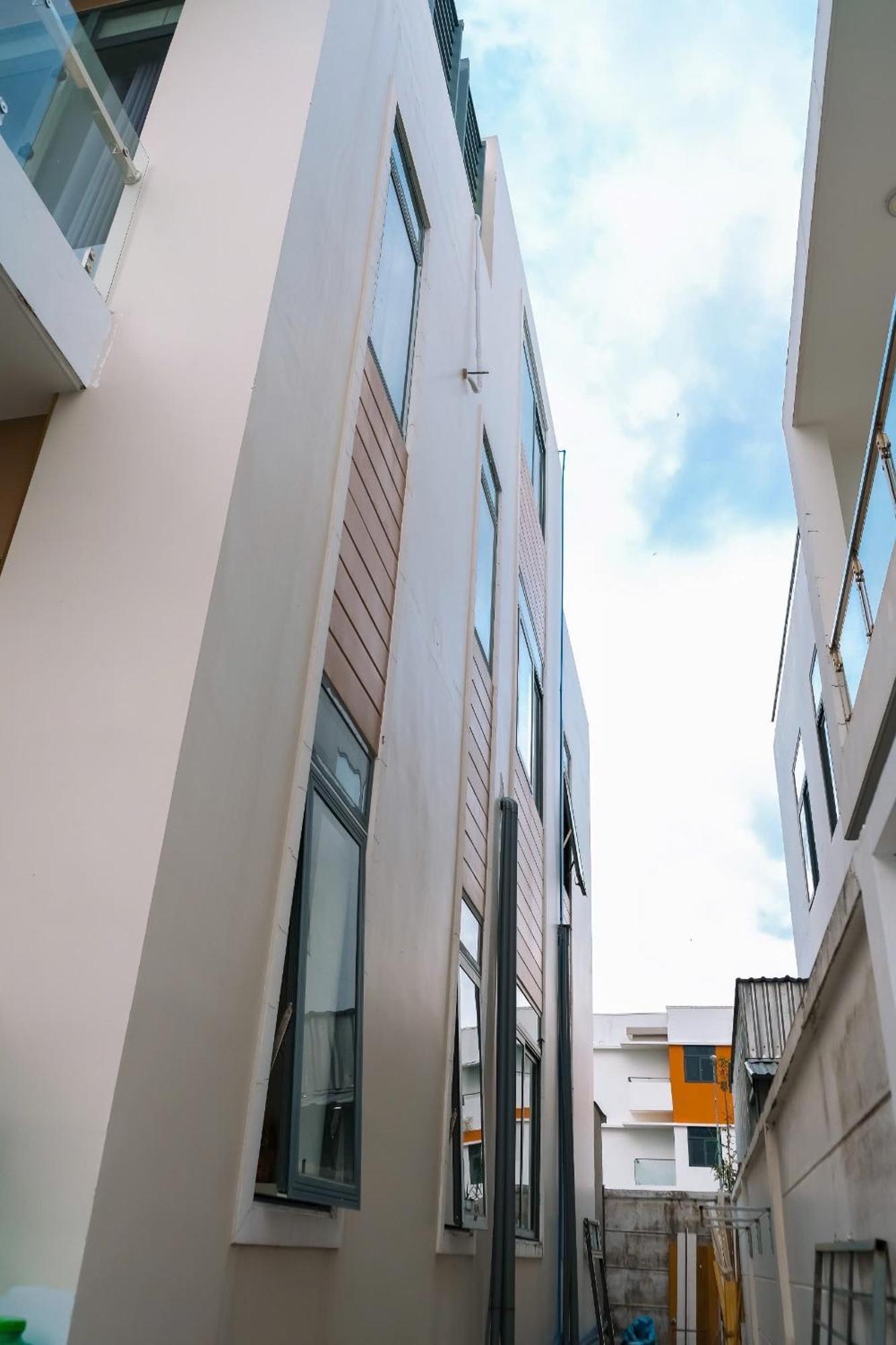 Khach San Khu Ben Tau Hieu Sang 68 Hostel & Villas Seaview Near Rach Gia Harbor *