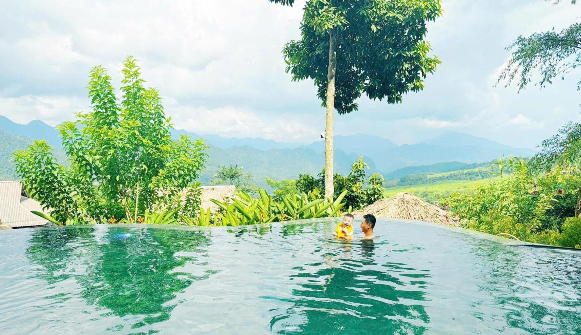 Pu Luong Paradise Hotel *