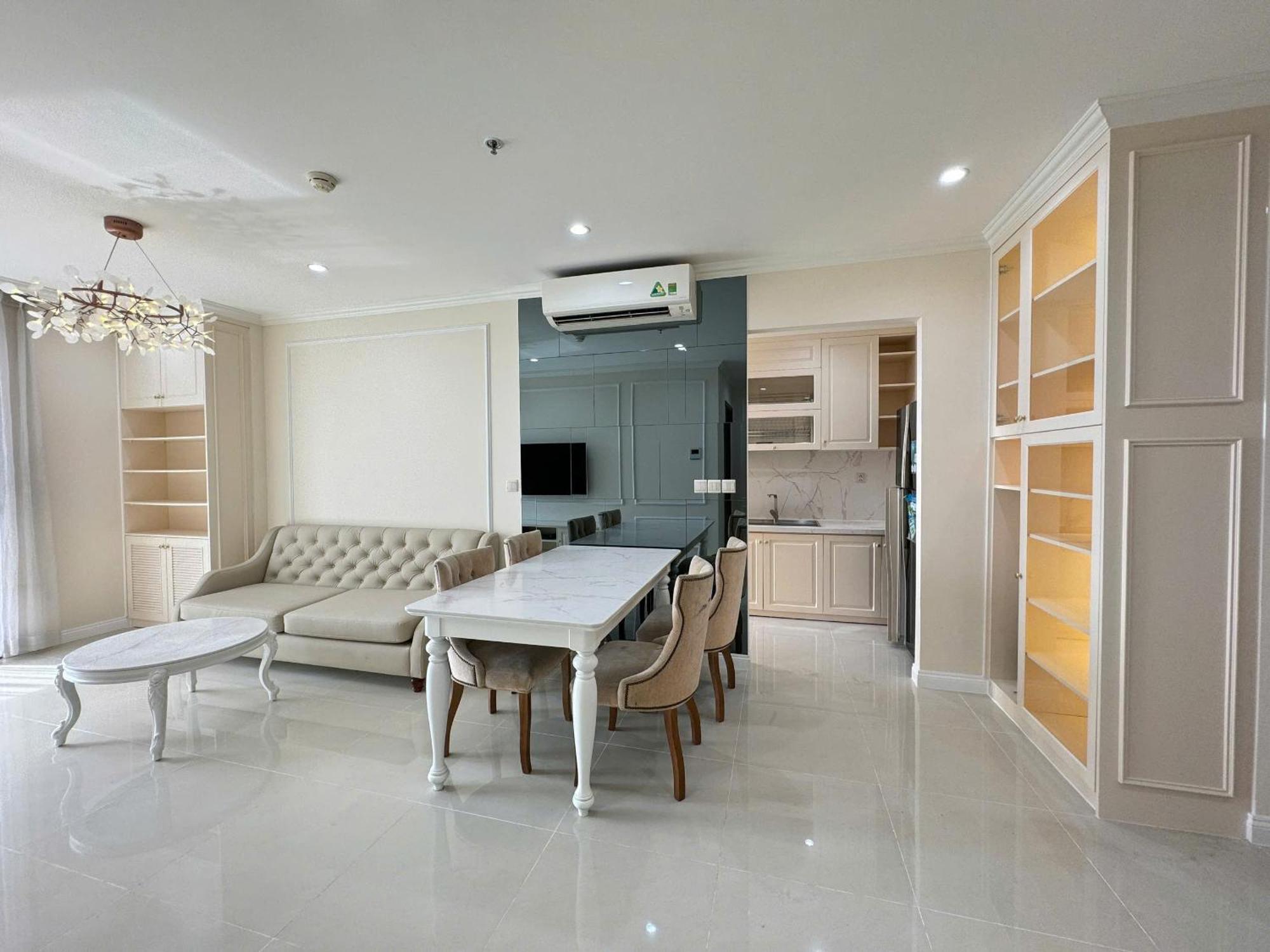 Luxury * Ho Chi Minh City