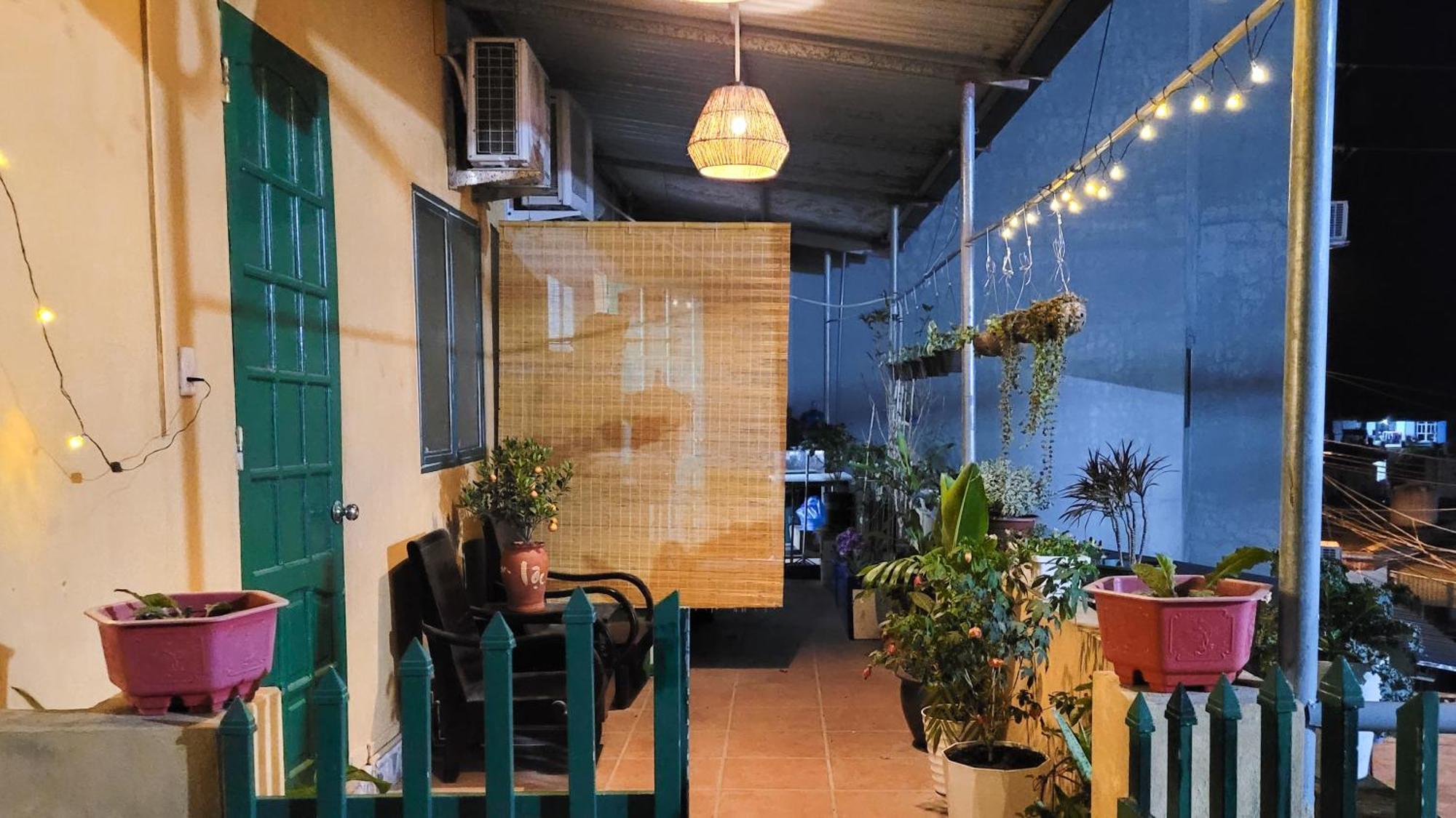 Tiny Garden House Cat Ba Guest house