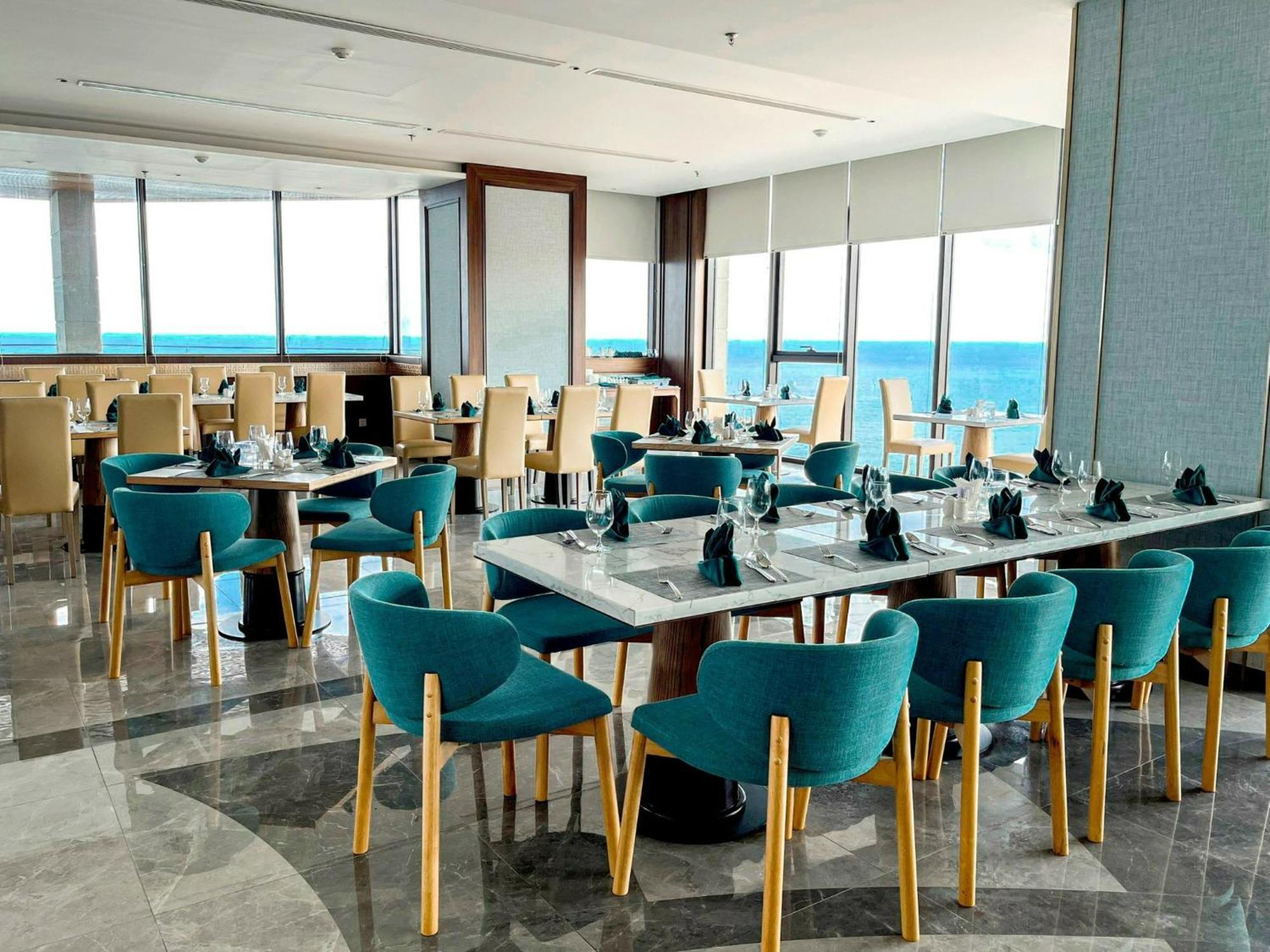 M Condotel By Mandala Cham Bay & Hotel 5*