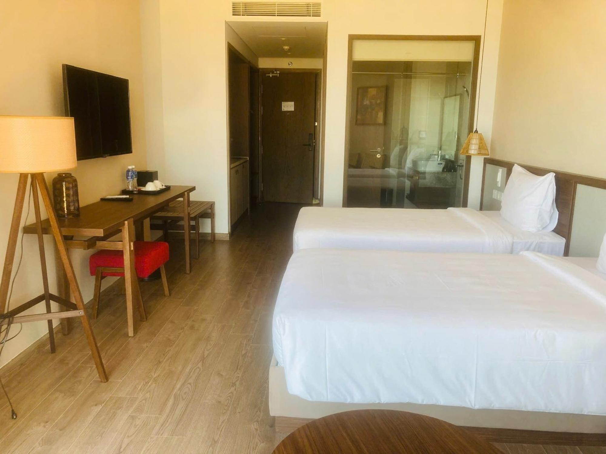 M Condotel By Mandala Cham Bay & Hotel