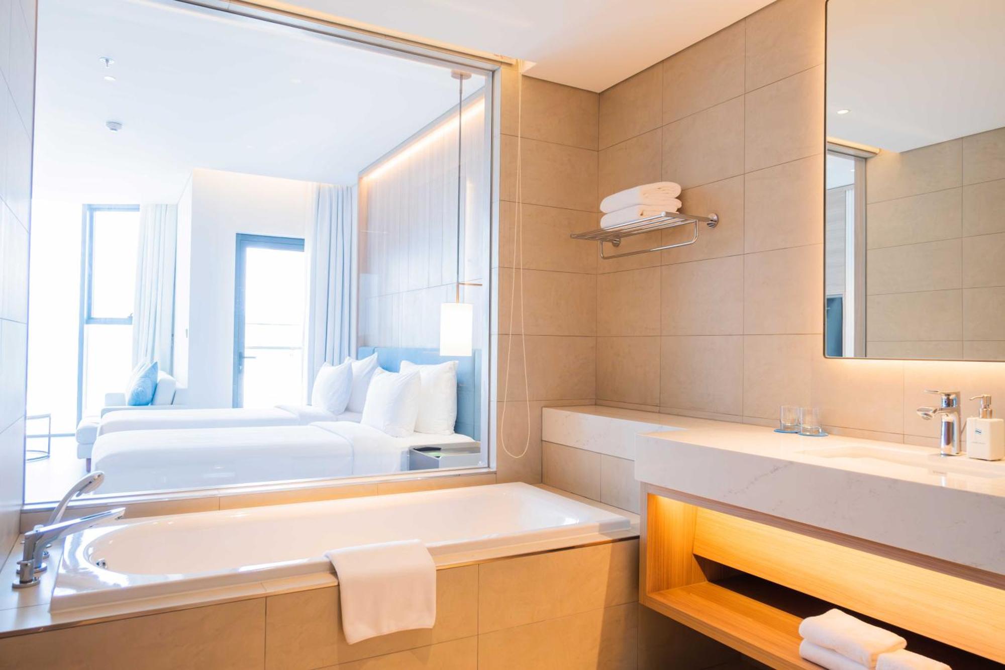 Spring Alacarte Luxury Hạ Long