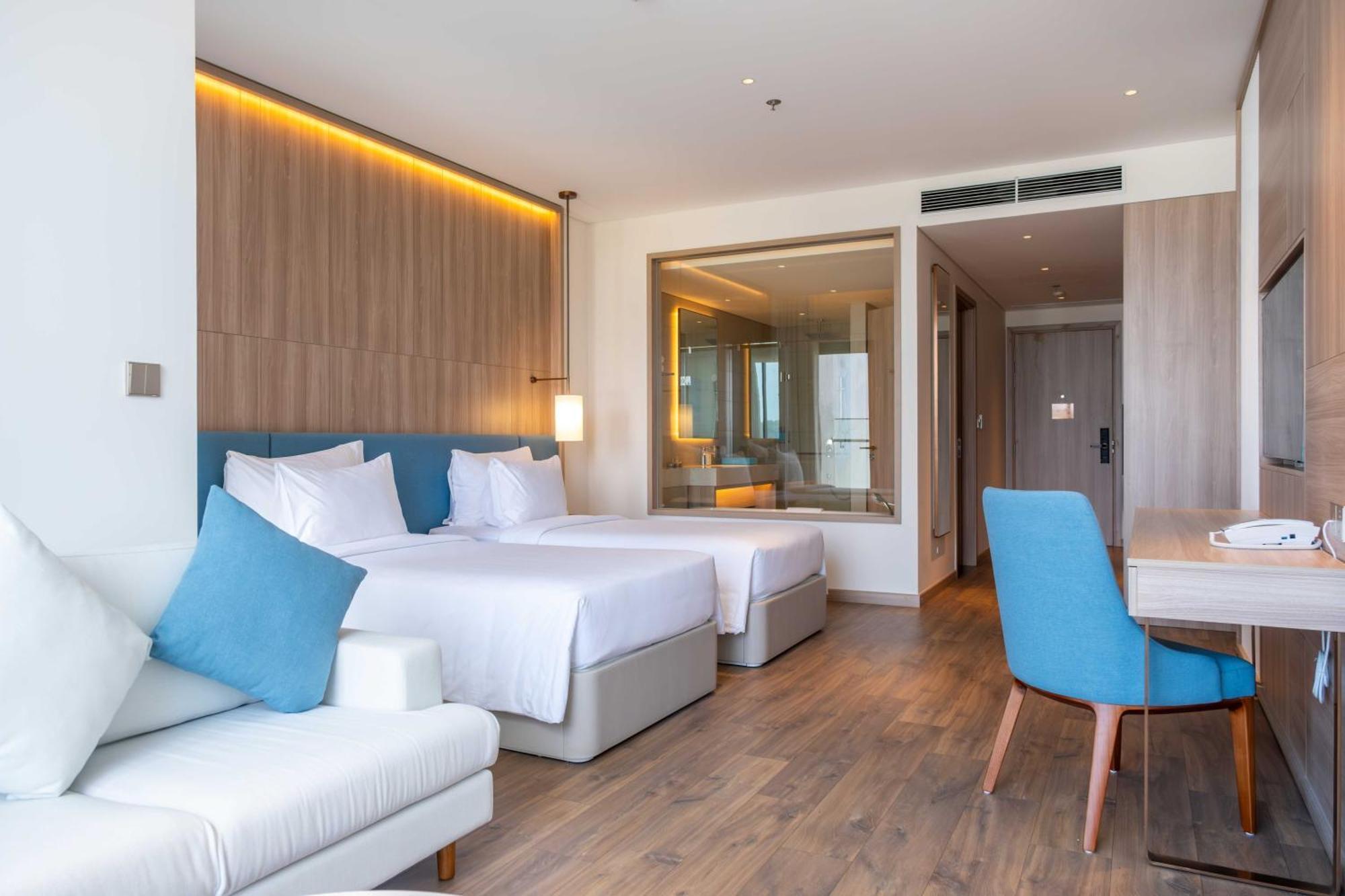 Spring Alacarte Luxury Hạ Long